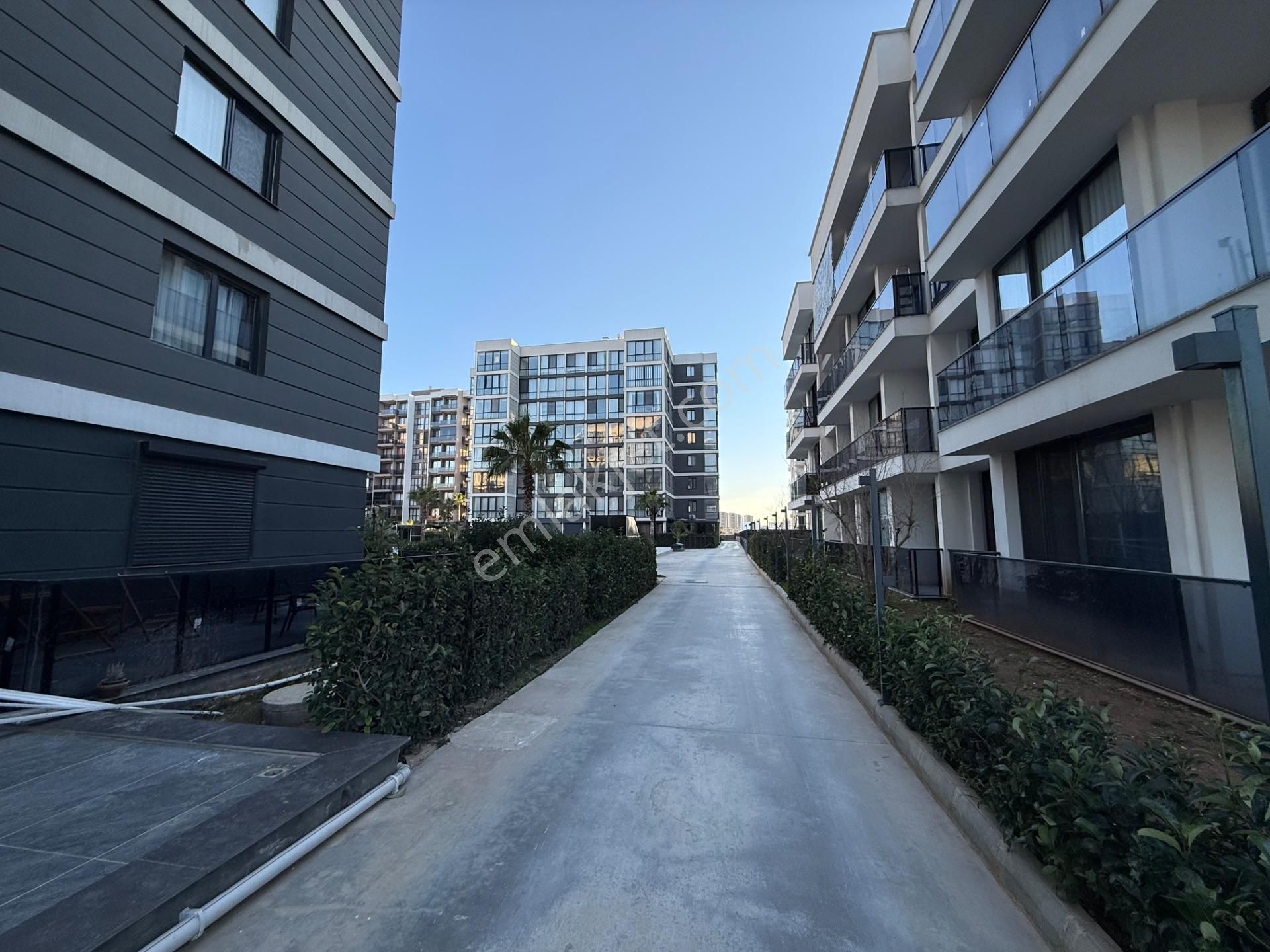 Altıntaş Havuzlu Otoparklı Site İçi Eşyalı 1+1 Kiralık - Görsel 28