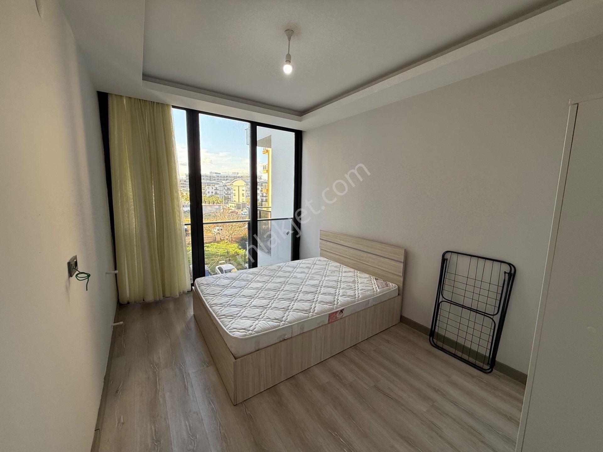 Altıntaş Havuzlu Otoparklı Site İçi Eşyalı 1+1 Kiralık - Görsel 8