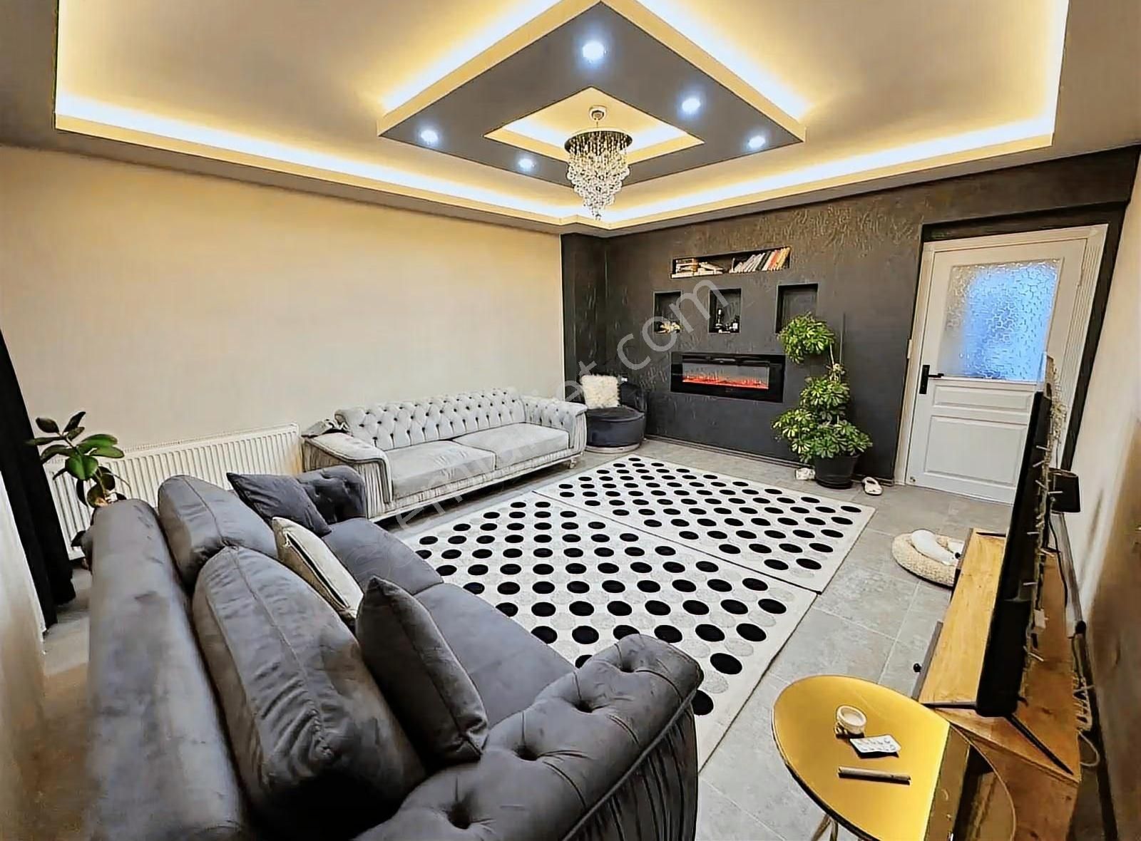 Seyitler Caddesinde Ön Cephe Ultra Lüx Yapıda 3+1 Kupon Daire