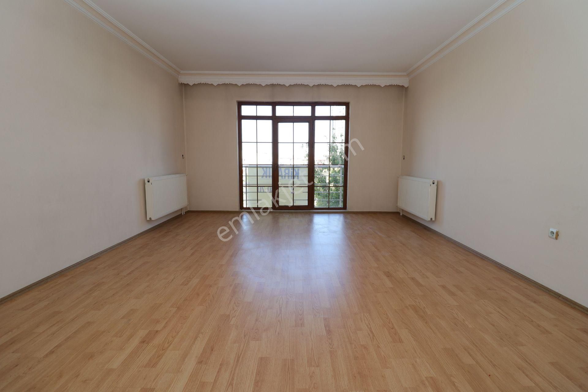 Akif'ten Sincan Pınarbaşın'da Site'de Ön Cephe Cadde Üzeri Asansörlü 4+1 Kiralık Daire - Görsel 6
