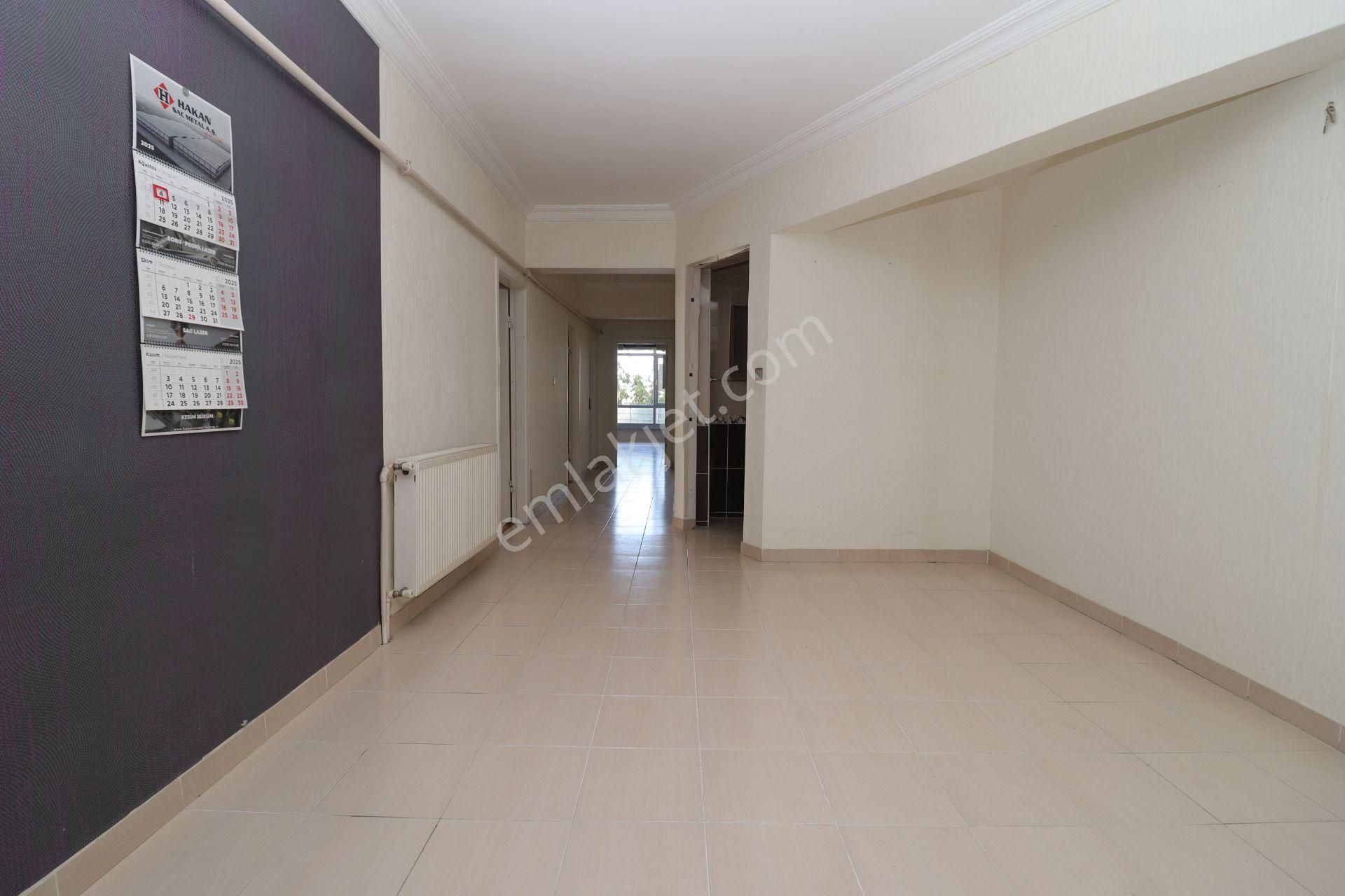 Akif'ten Sincan Pınarbaşın'da Site'de Ön Cephe Cadde Üzeri Asansörlü 4+1 Kiralık Daire - Görsel 11