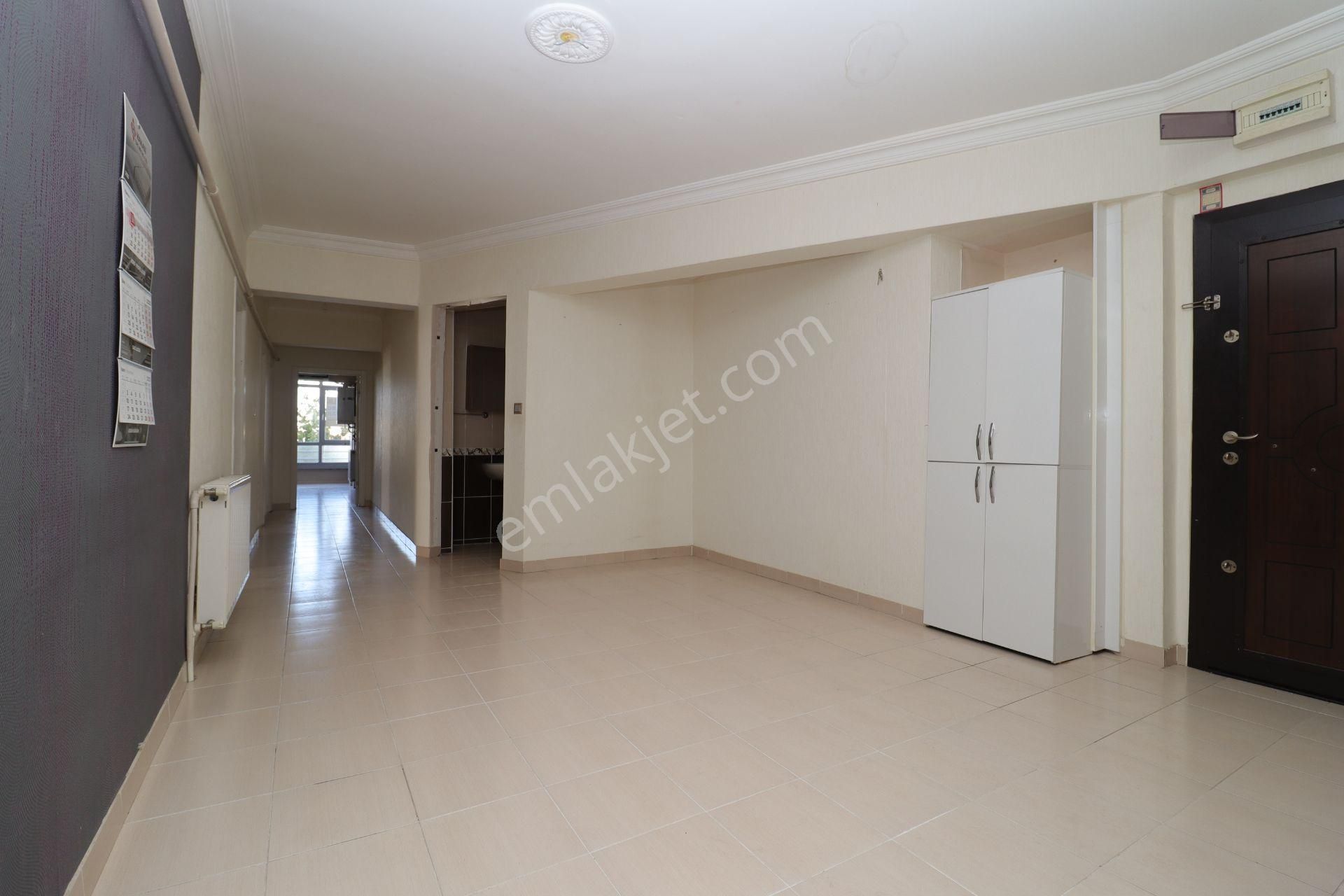 Akif'ten Sincan Pınarbaşın'da Site'de Ön Cephe Cadde Üzeri Asansörlü 4+1 Kiralık Daire - Görsel 19