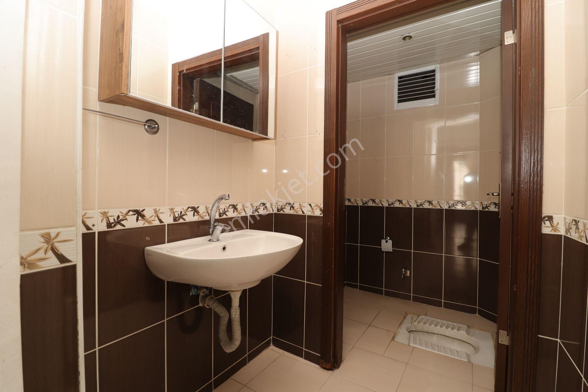 Akif'ten Sincan Pınarbaşın'da Site'de Ön Cephe Cadde Üzeri Asansörlü 4+1 Kiralık Daire - Görsel 23