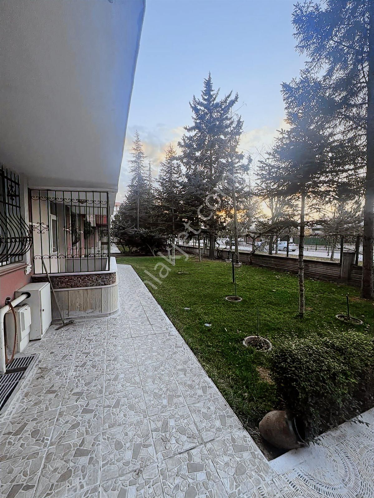 Şehitler Camii Yanı 3+1 Lüks Ara Kat Kiralık Daire - Görsel 16