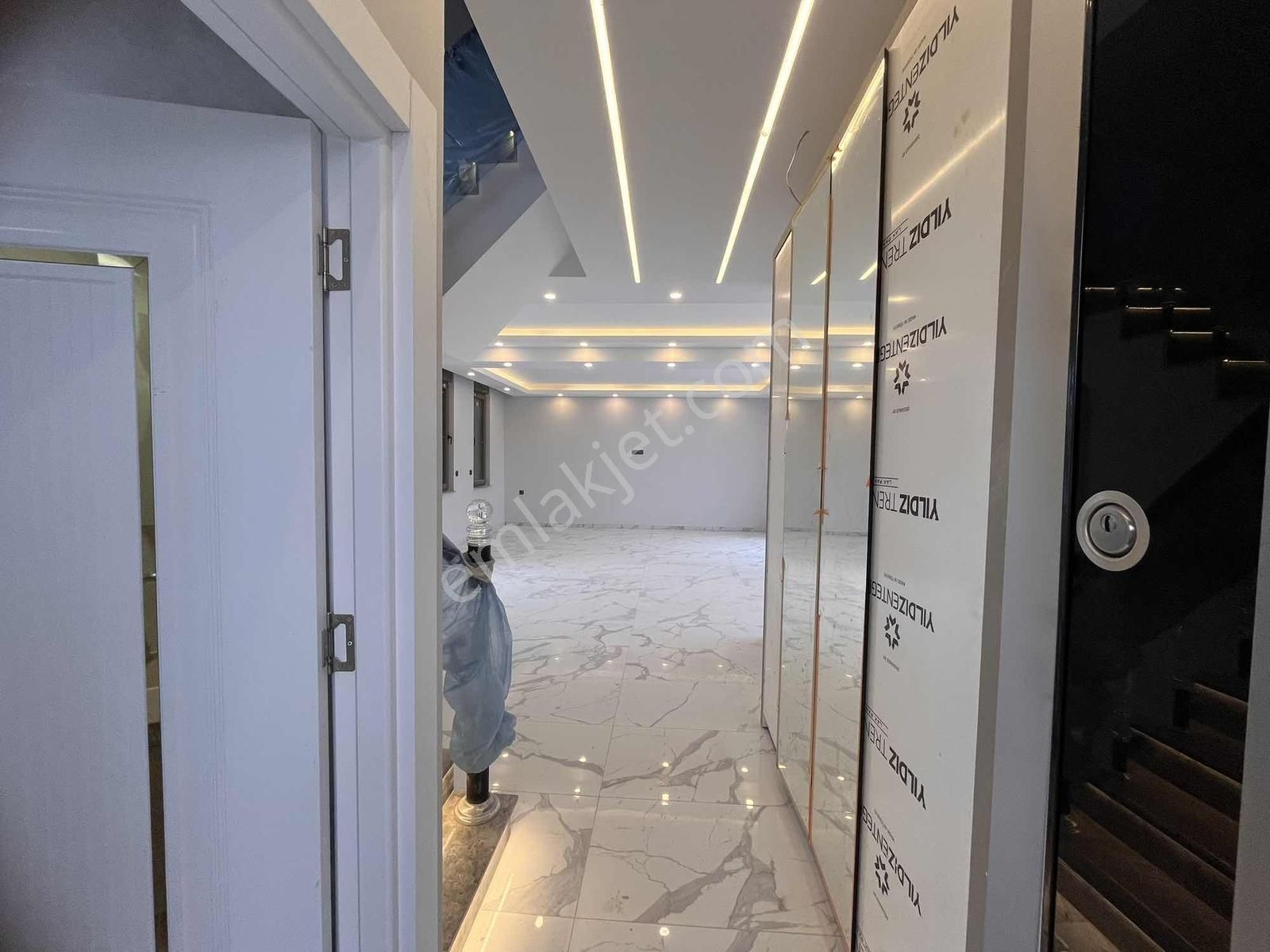 Doğa İle İç İçe Kaliteli İşçilik Ve Muhteşem Manzaralı Villa - Görsel 10