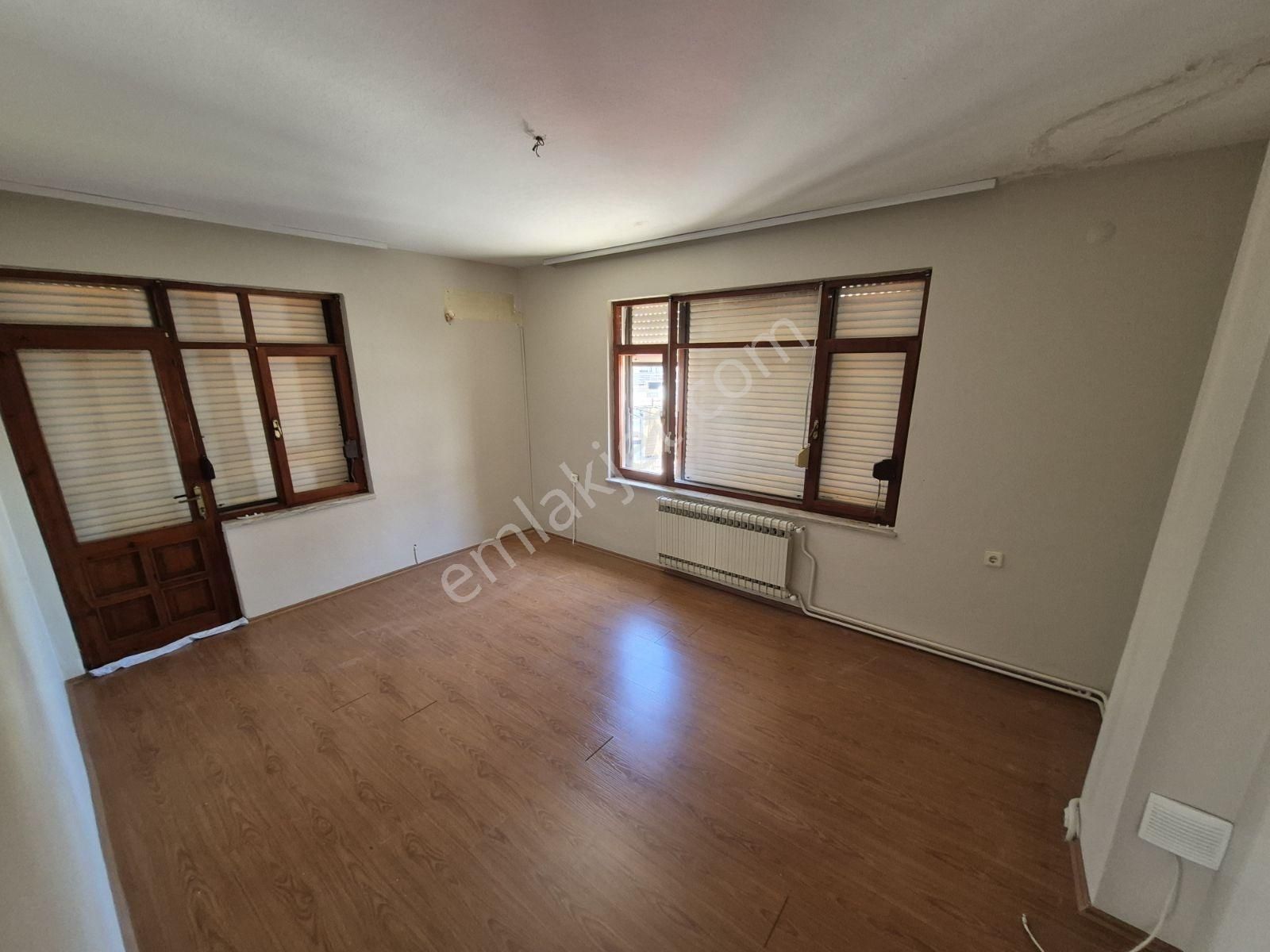 Yenimahalle Plajlarına 50mt Müstakil Villa - Görsel 21