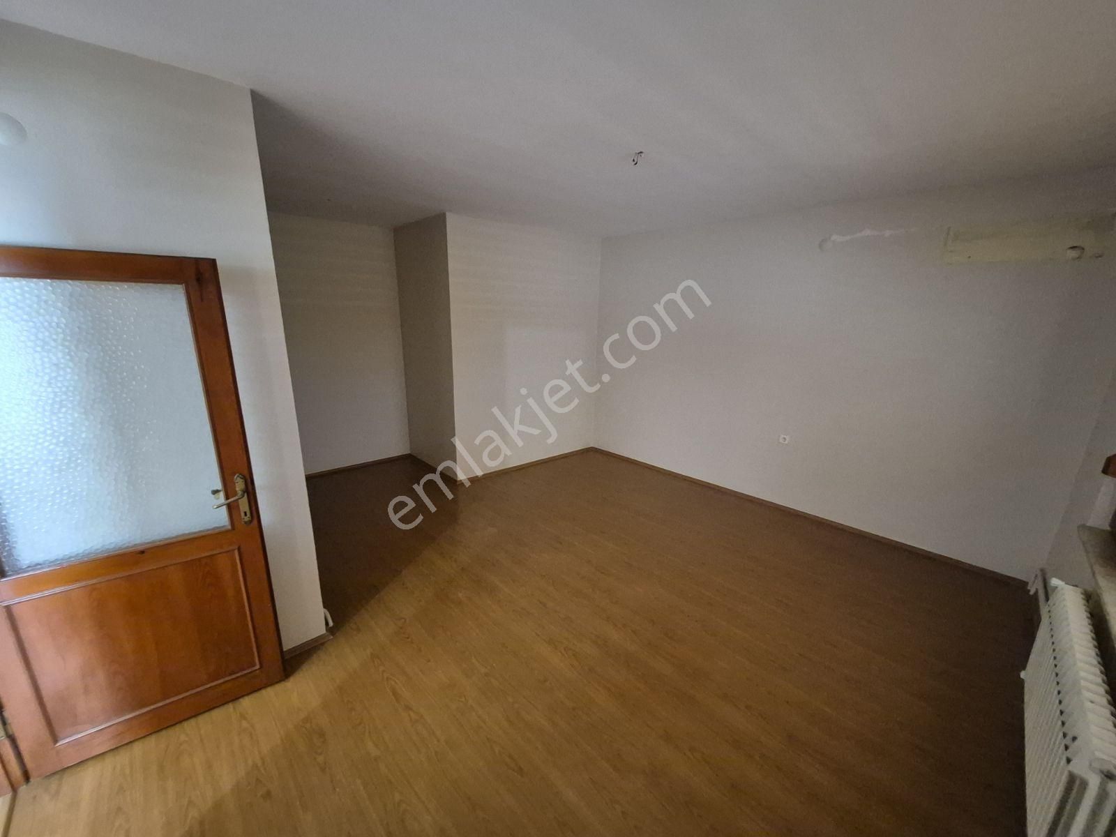 Yenimahalle Plajlarına 50mt Müstakil Villa - Görsel 5