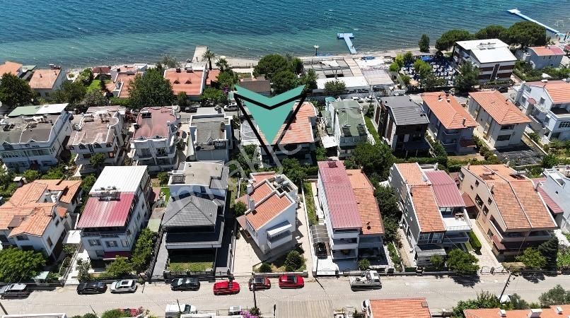 Yenimahalle Plajlarına 50mt Müstakil Villa