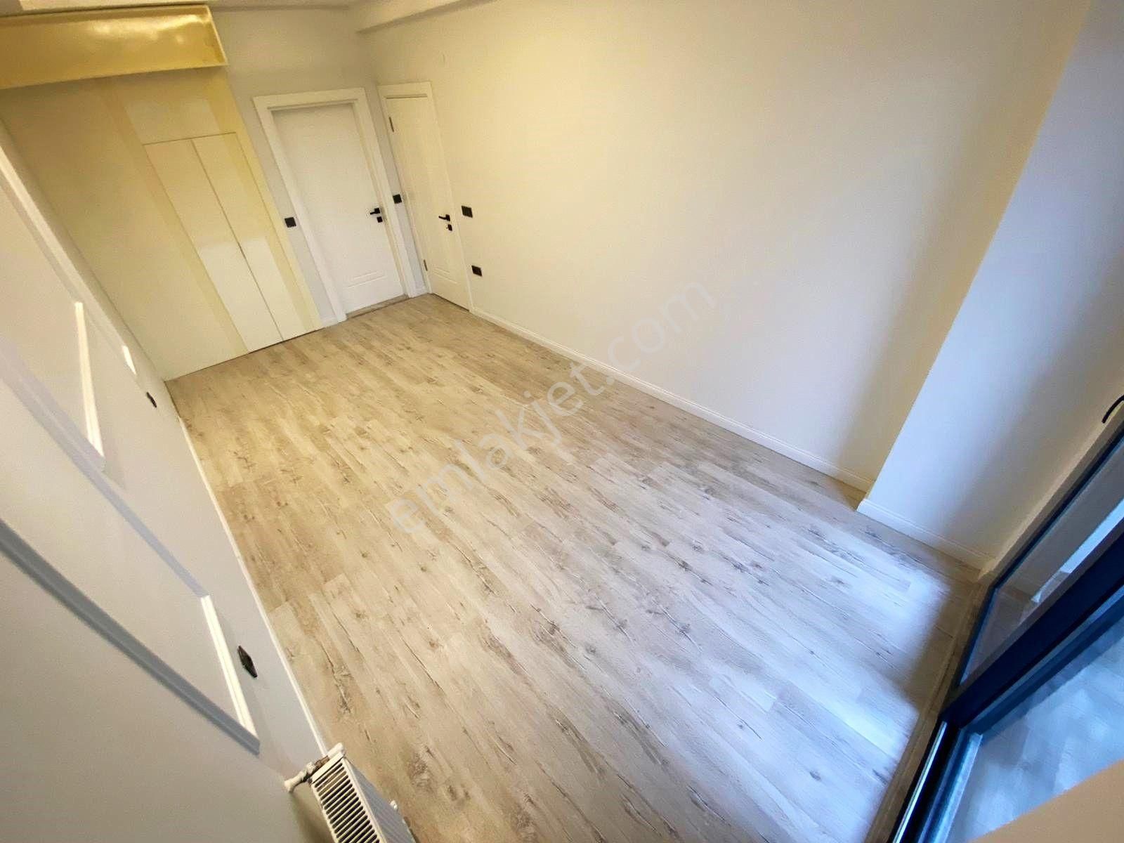 Kadıköy'de Aygül'den Nezih Site İçi Ara Kat Ön Cephe Giyinme Odalı Güvenlikli 3+1 Satılık Lüks Daire - Görsel 21