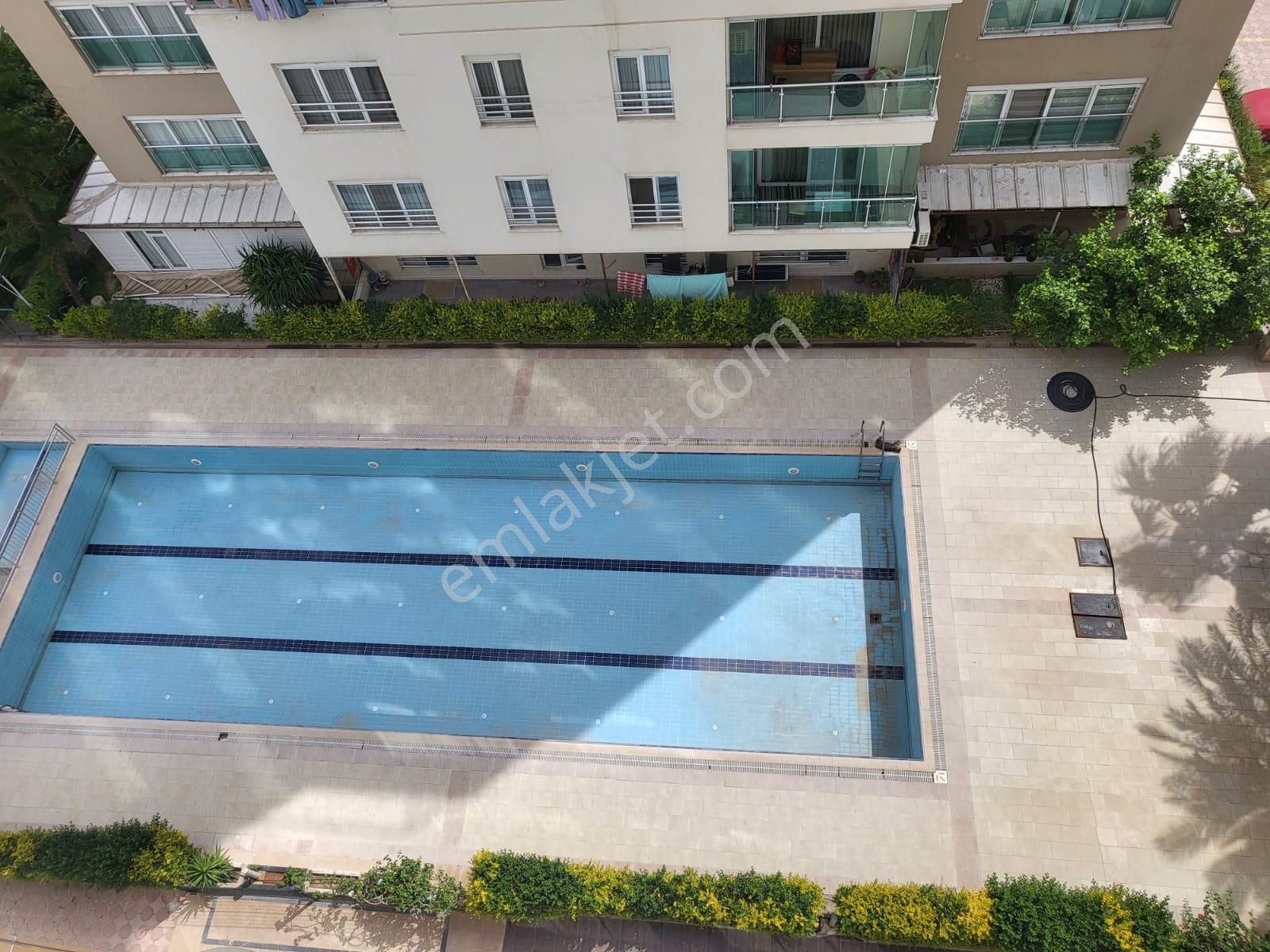Konyaaltı Sarısu Bölgesi 1+1 Havuzlu Lüx Daire
