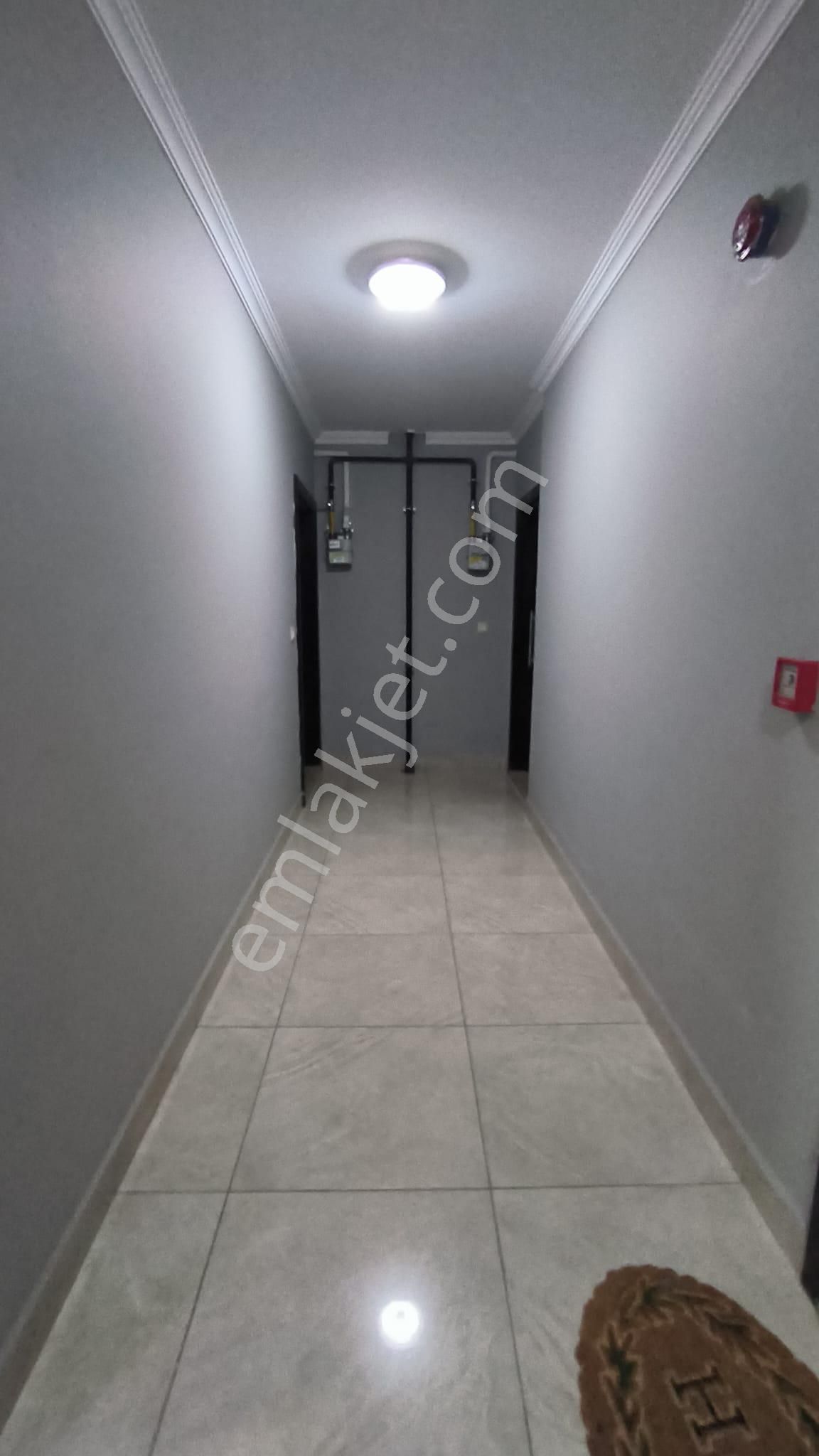 Trabzon Meydan Kemerkay Da Kiralık 1+1 Daire - Görsel 5