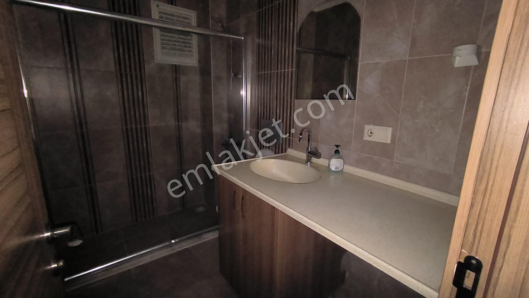 Trabzon Meydan Kemerkay Da Kiralık 1+1 Daire - Görsel 7