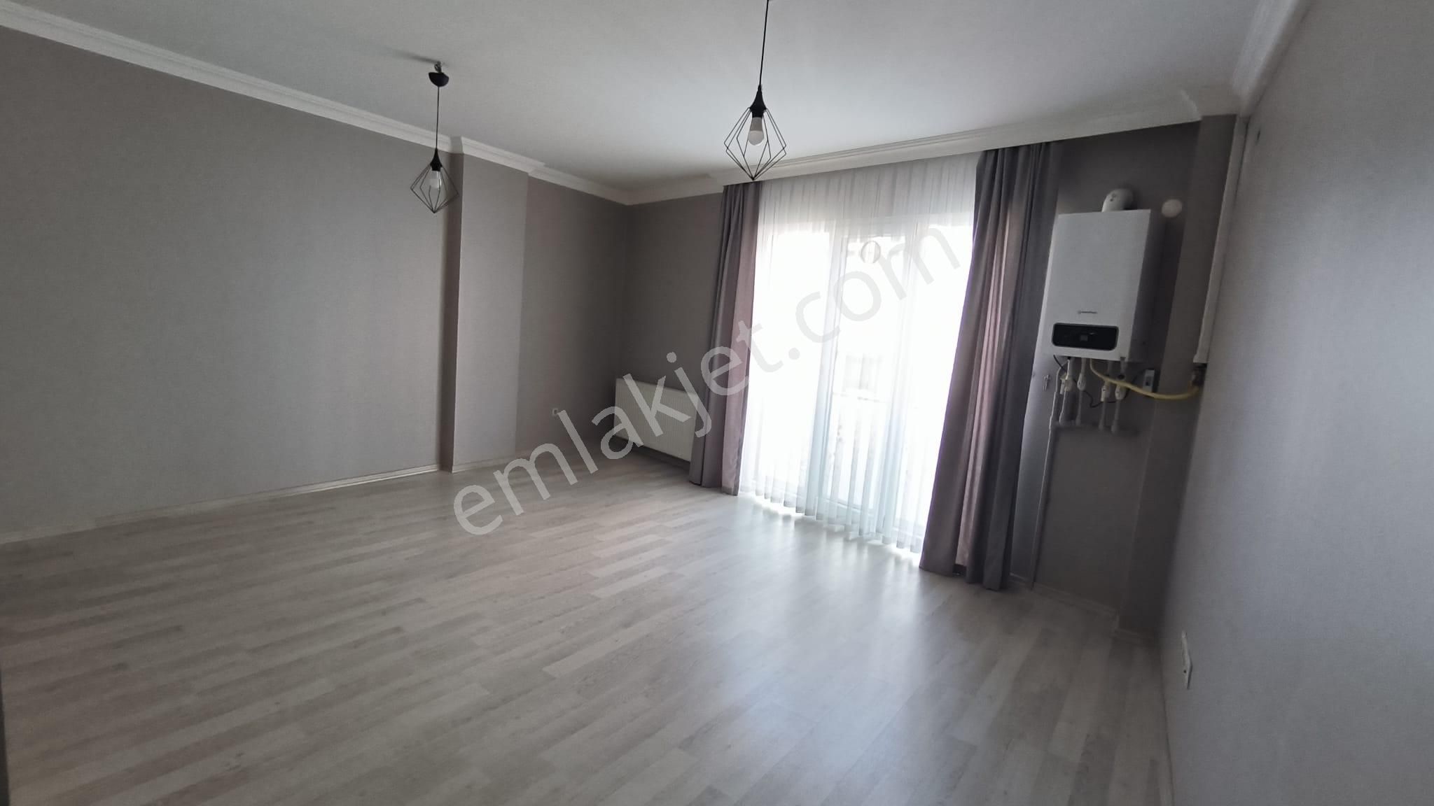 Trabzon Meydan Kemerkay Da Kiralık 1+1 Daire - Görsel 15