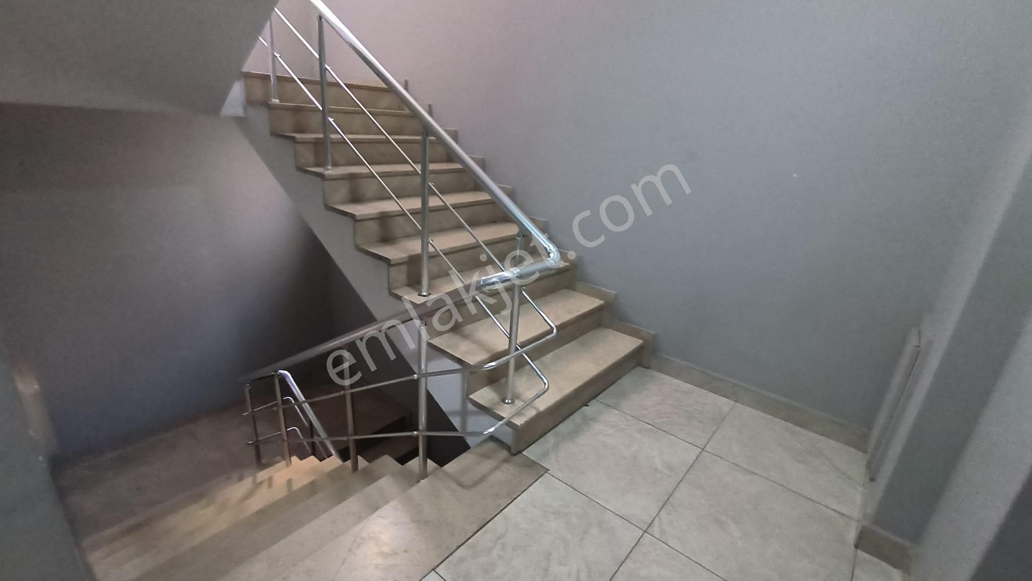 Trabzon Meydan Kemerkay Da Kiralık 1+1 Daire - Görsel 4