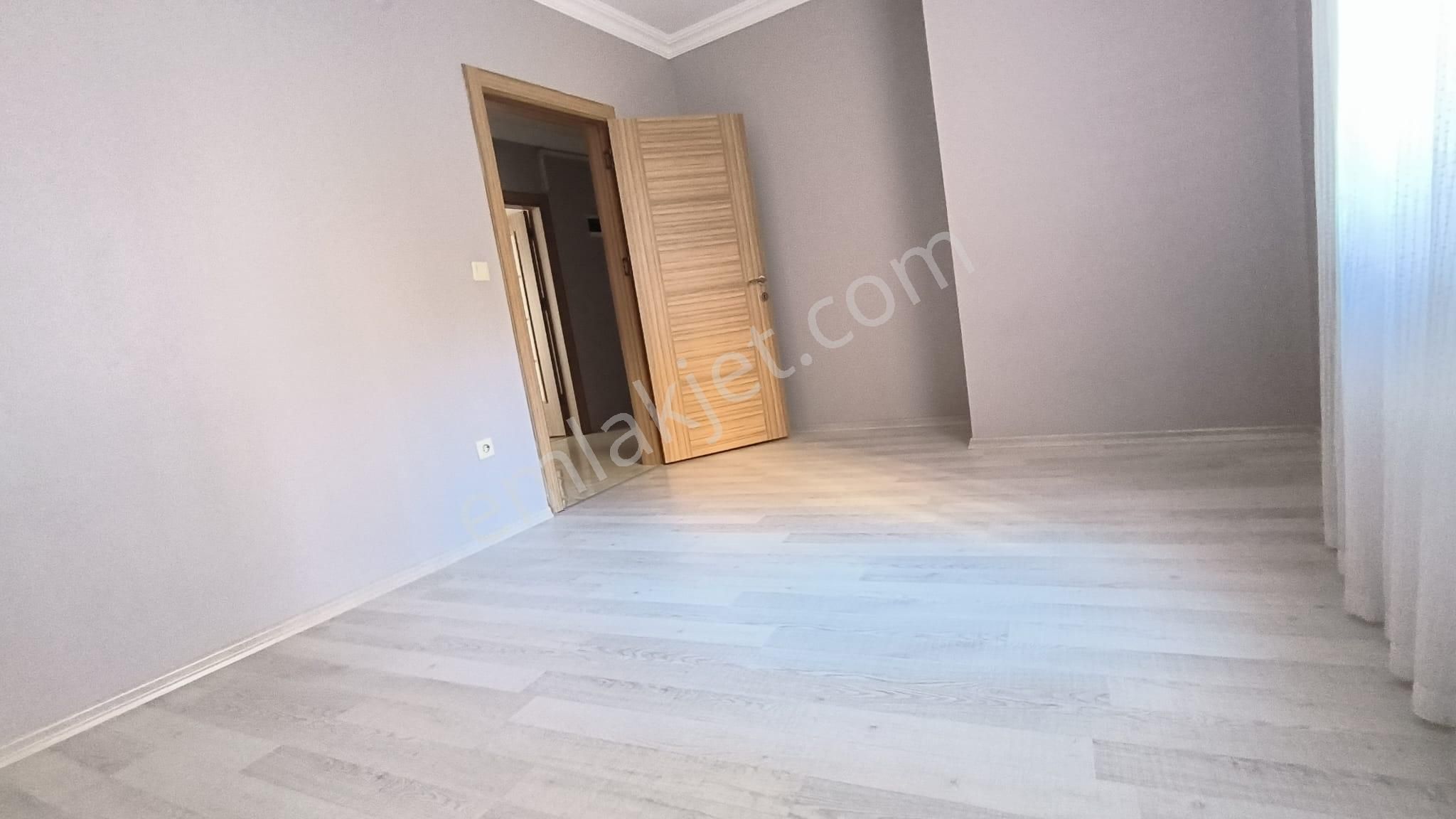 Trabzon Meydan Kemerkay Da Kiralık 1+1 Daire - Görsel 8