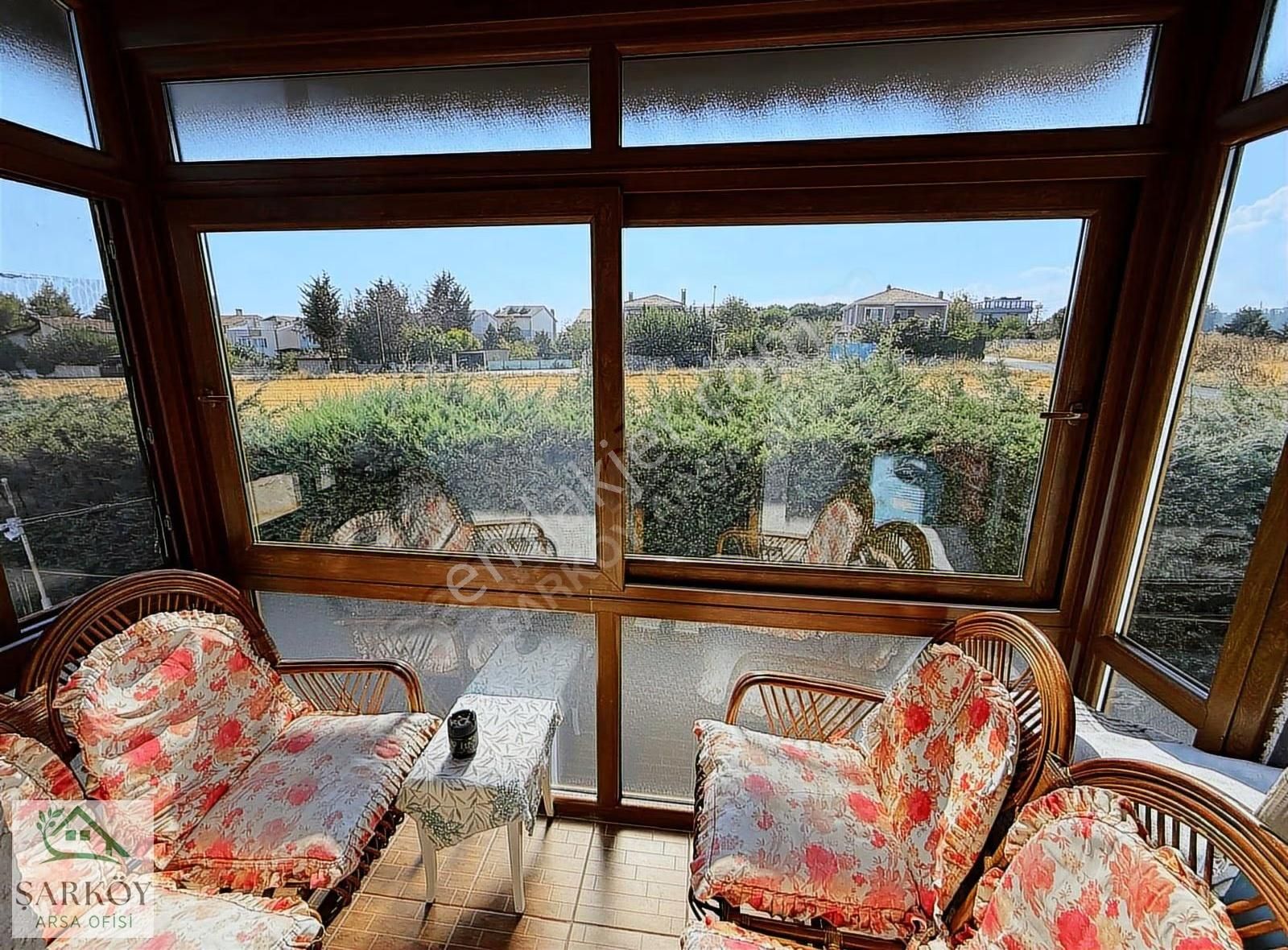 Bahçelievler Mah Havuzlu Site İçerisinde Denize Sıfır Villa - Görsel 8