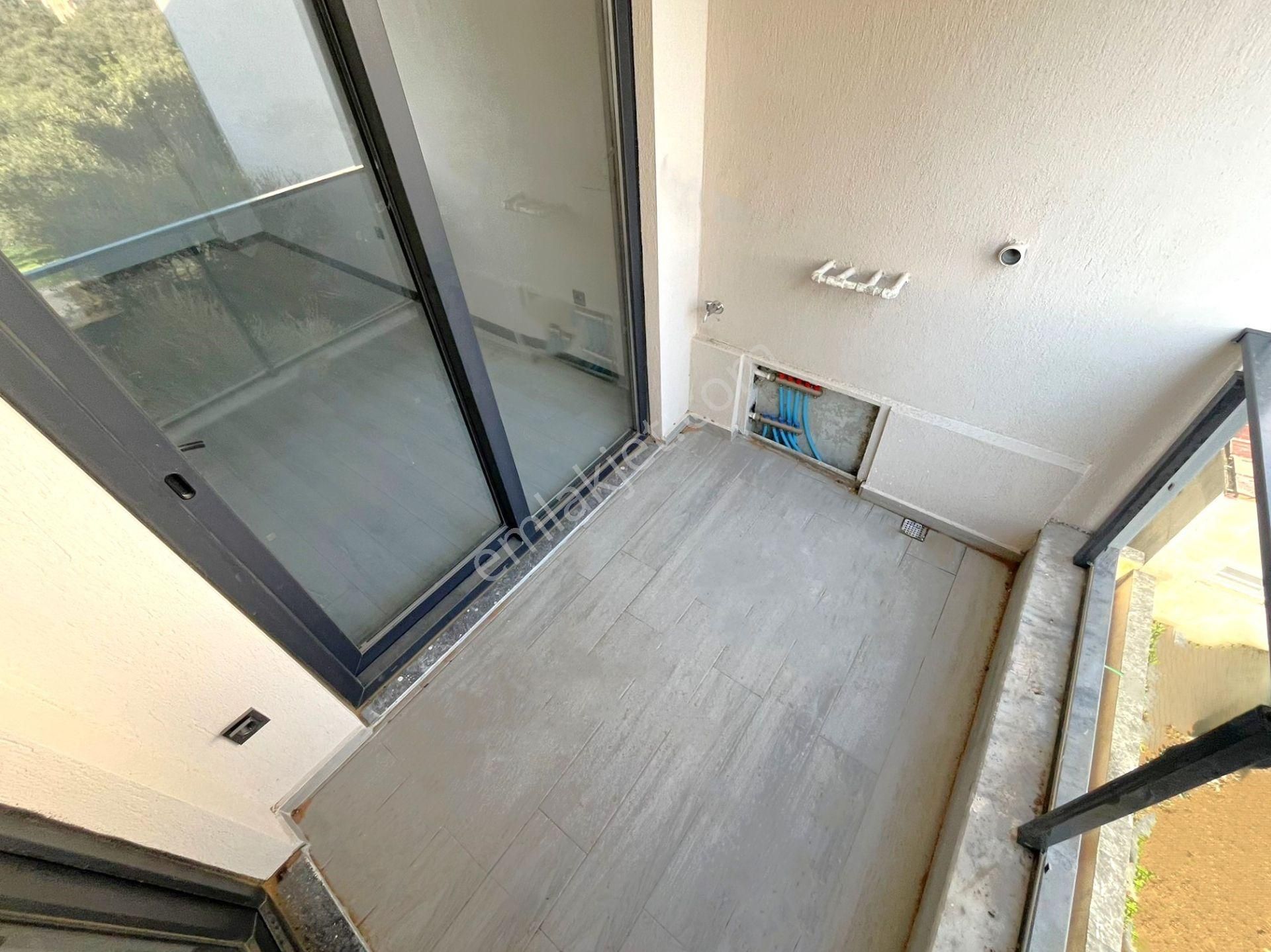 Kadıköy'de Aygül Farkı İle Sıfır Ara Kat Yerden Isıtma Doğalgazlı Kapalı Otoparklı 2+1 Satılık Daire - Görsel 18