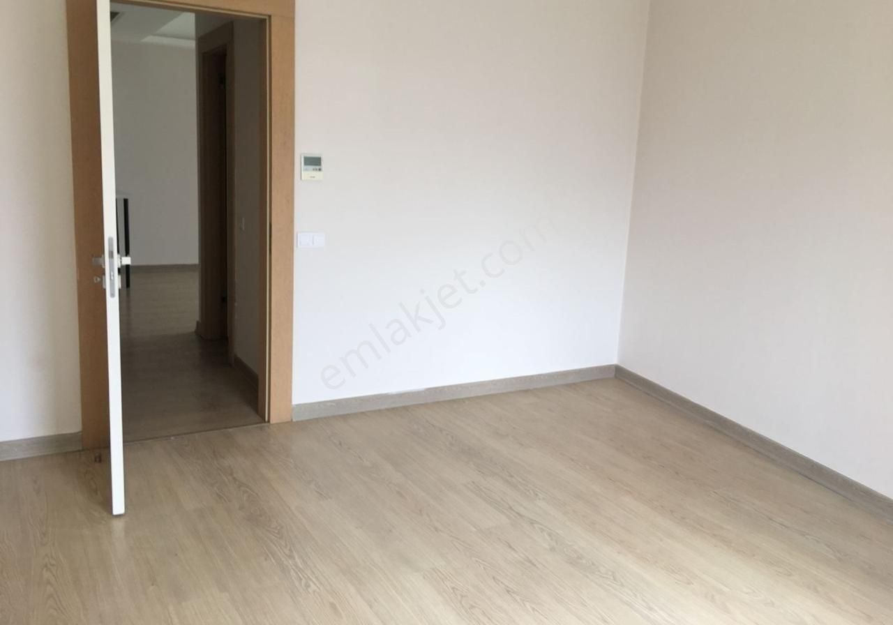 Merdivenköy Sıfır Oturuma Hazır Geniş M2 1+1 Satılık Daire - Görsel 23