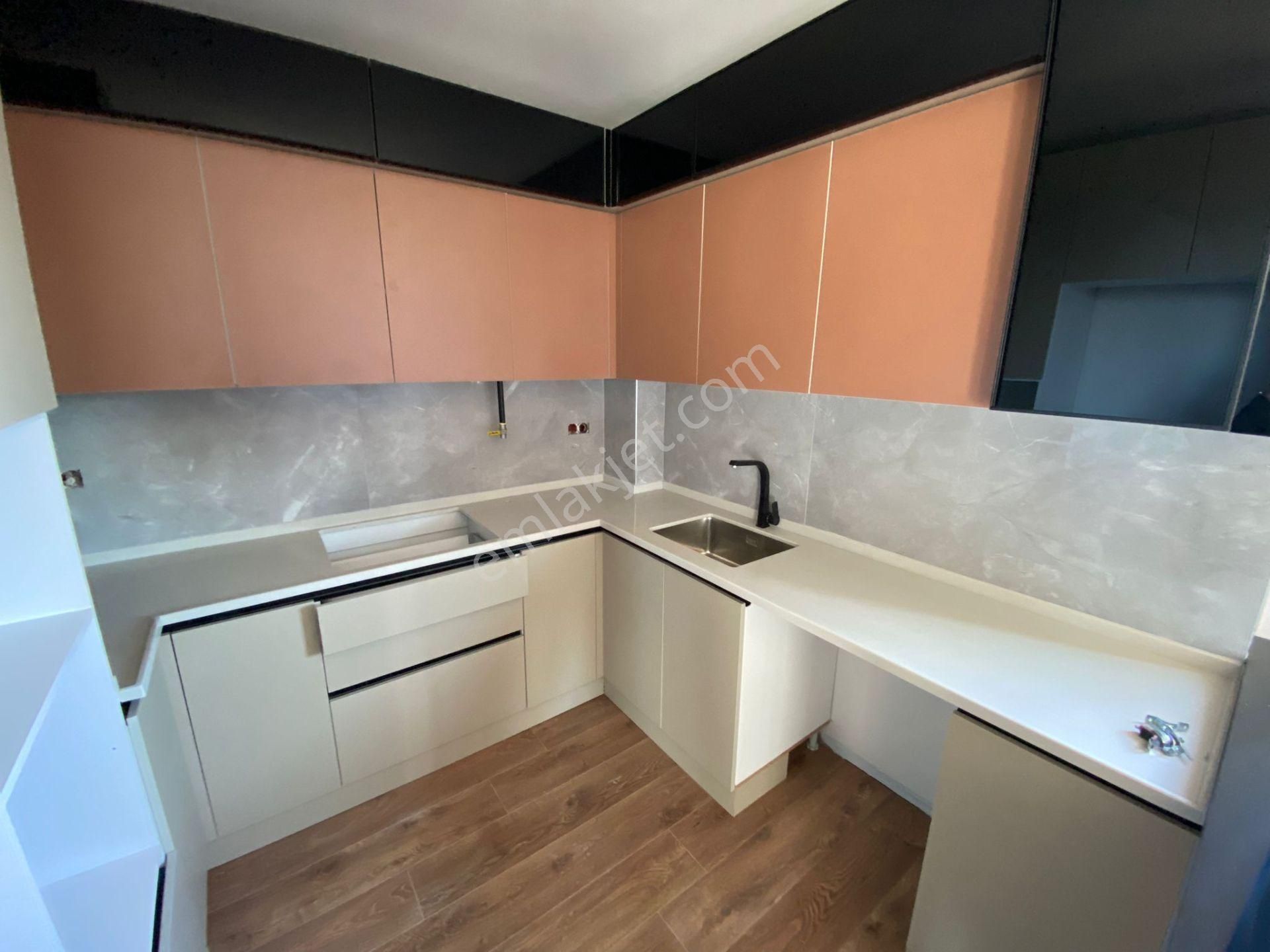 Karınca'dan Batıkent'te Sıfır Yapılı Merkezi Konumda 2+1 Satılık