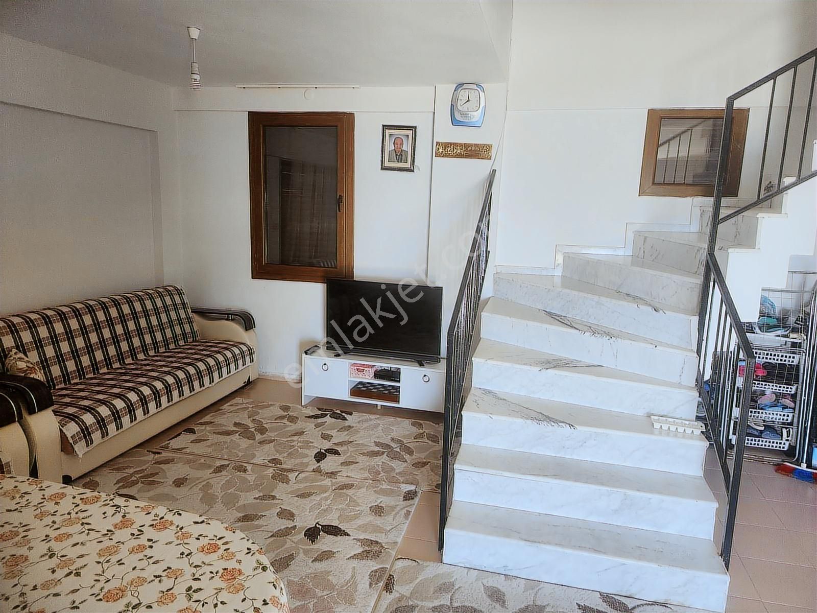 Mordoğan Emlaktan Manal Koyunda Denize Sıfır Satılık Yazlık - Görsel 20