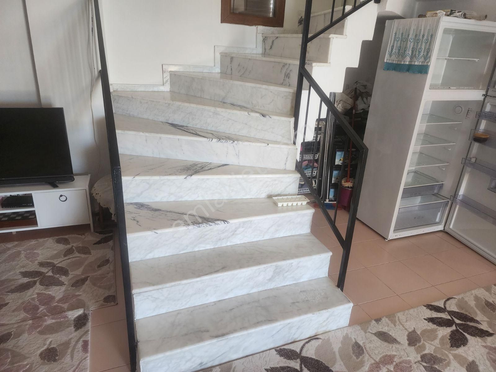 Mordoğan Emlaktan Manal Koyunda Denize Sıfır Satılık Yazlık - Görsel 13