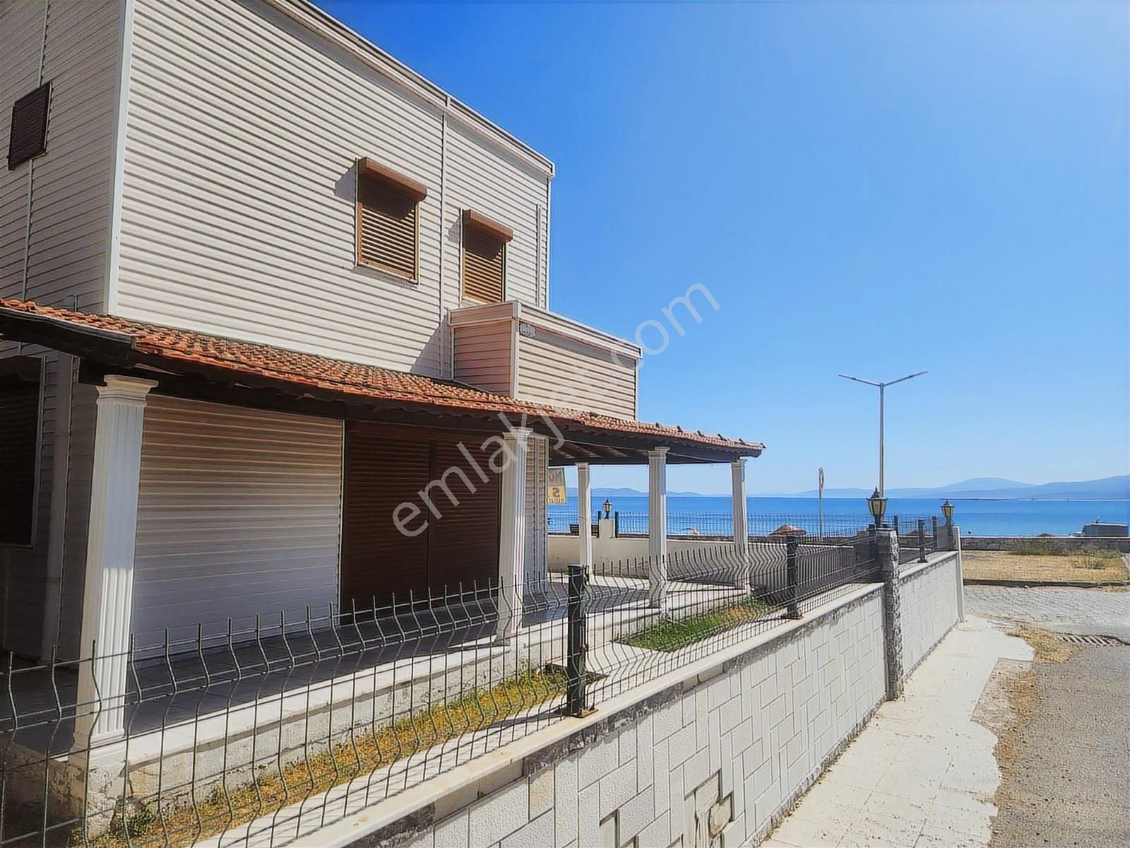 Mordoğan Emlaktan Manal Koyunda Denize Sıfır Satılık Yazlık - Görsel 22