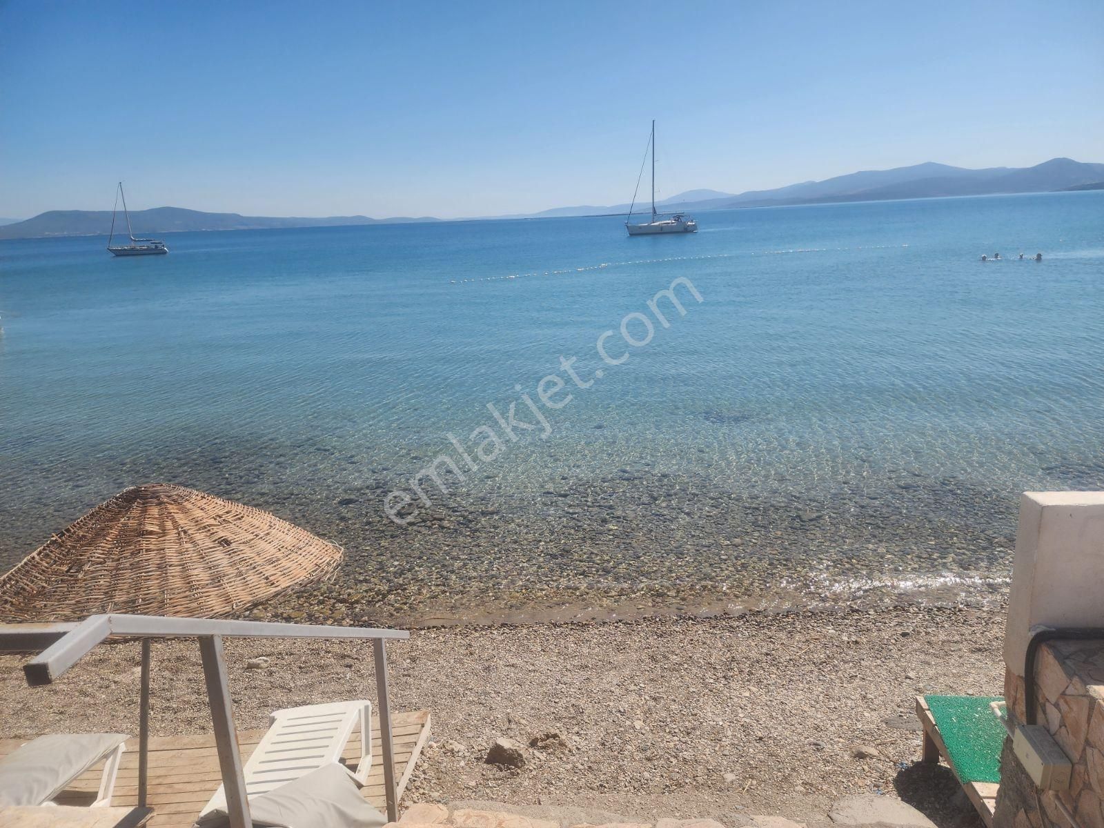 Mordoğan Emlaktan Manal Koyunda Denize Sıfır Satılık Yazlık - Görsel 19