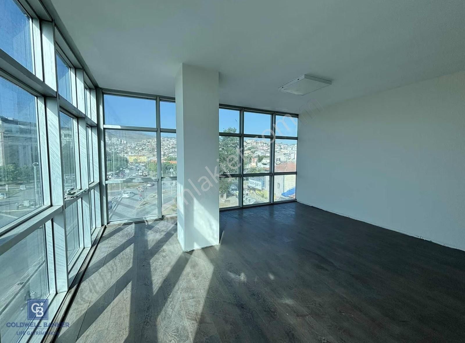 Çiğli Anadolu Caddesi Üzeri 75 M2 Kiralık Ofis - Görsel 5