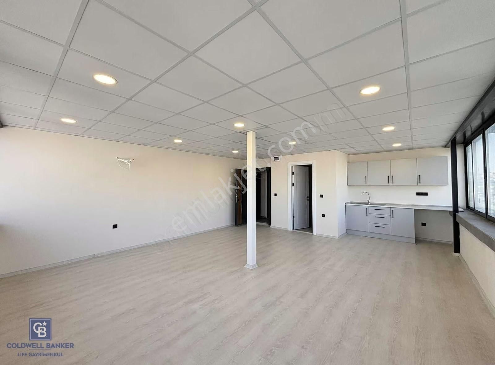 Çiğli Anadolu Caddesi Üzeri 250 M2 Kiralık Ofis - Görsel 3