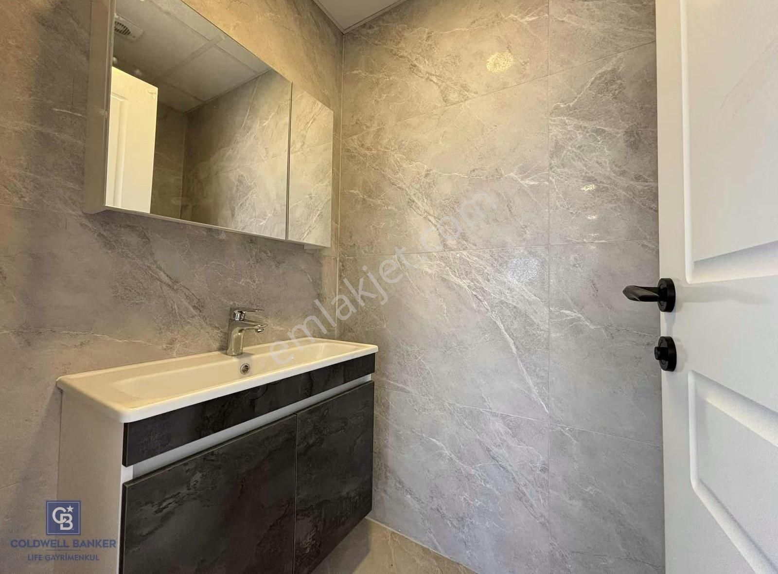Çiğli Anadolu Caddesi Üzeri 250 M2 Kiralık Ofis - Görsel 13