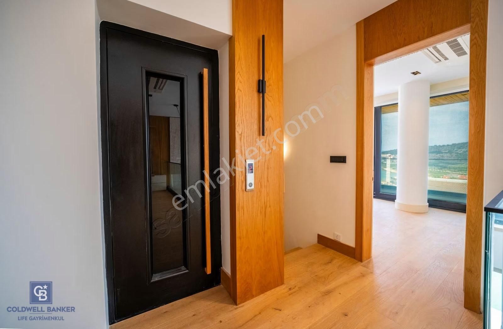 Çeşme Fenerburnunda Ultra Lüks 5+1 Müstakil Trıpleks Villa - Görsel 2