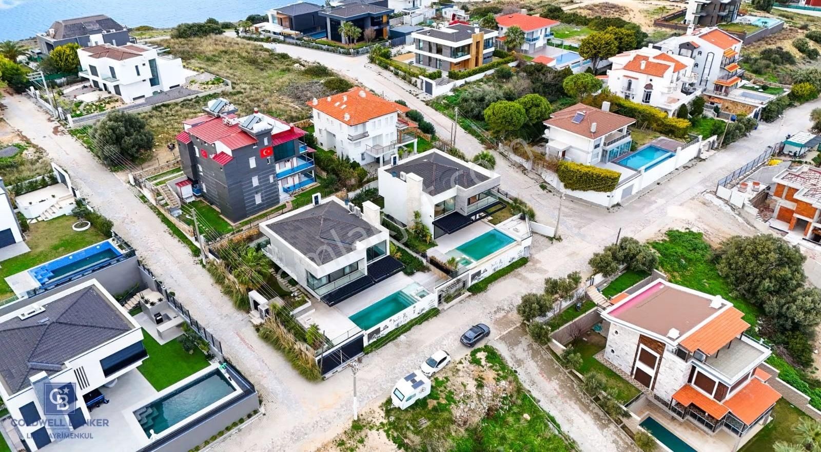 Çeşme Fenerburnunda Ultra Lüks 5+1 Müstakil Trıpleks Villa - Görsel 26