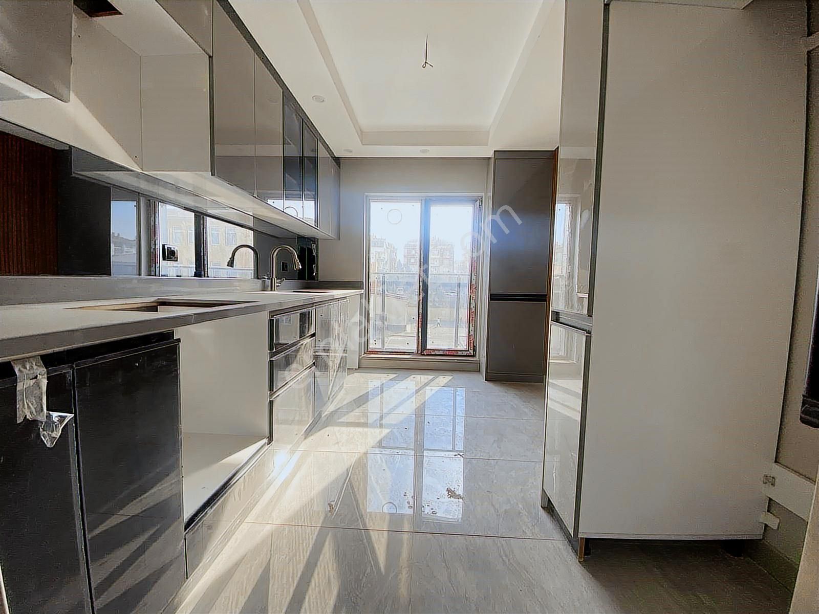 Süvari Mah Asansörlü Yeni Bina 3+1 Arakat Çift Banyolu Daire - Görsel 17