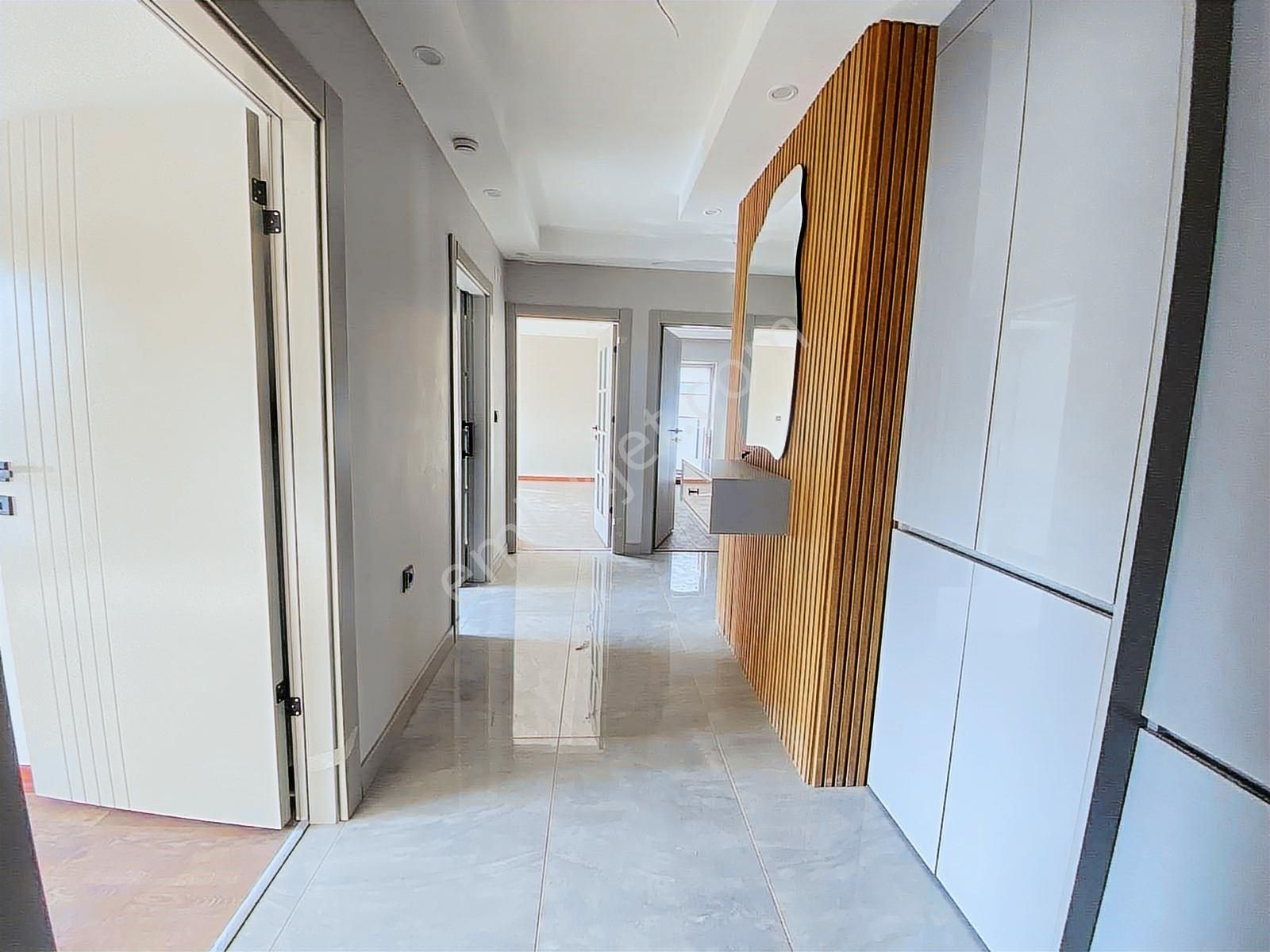 Süvari Mah Asansörlü Yeni Bina 3+1 Arakat Çift Banyolu Daire - Görsel 9