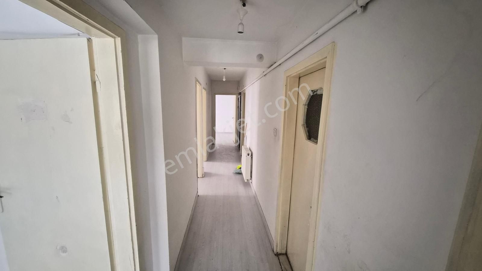 Tuzluçayırda Bağımsız Salon 1. Katta 3+1 Kiralık Daire - Görsel 2
