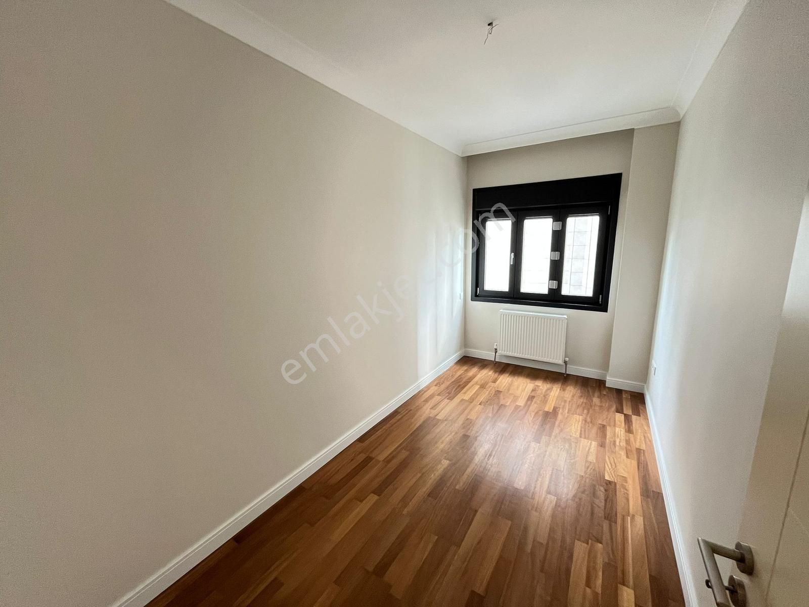 Utku'dan Suadiye'de Feride Geçidine Yakın Mesafede 3+1 Daire - Görsel 9