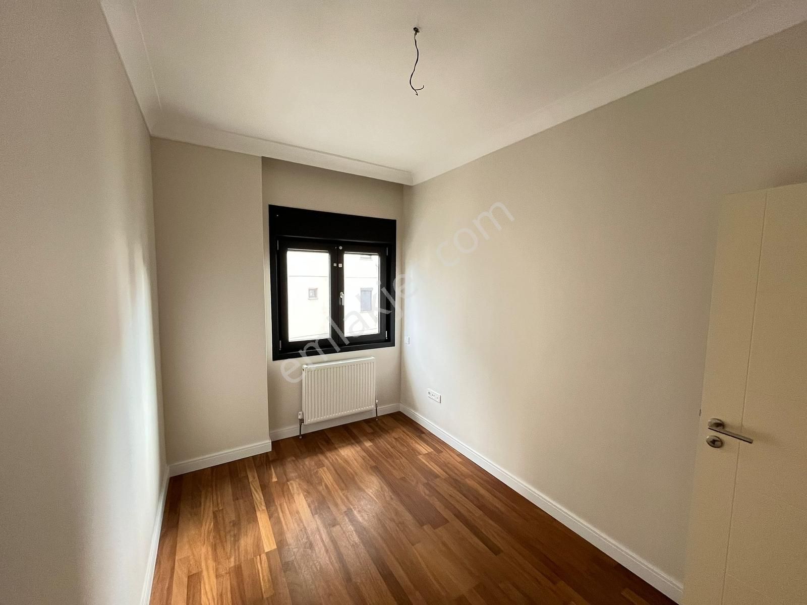 Utku'dan Suadiye'de Feride Geçidine Yakın Mesafede 3+1 Daire - Görsel 10