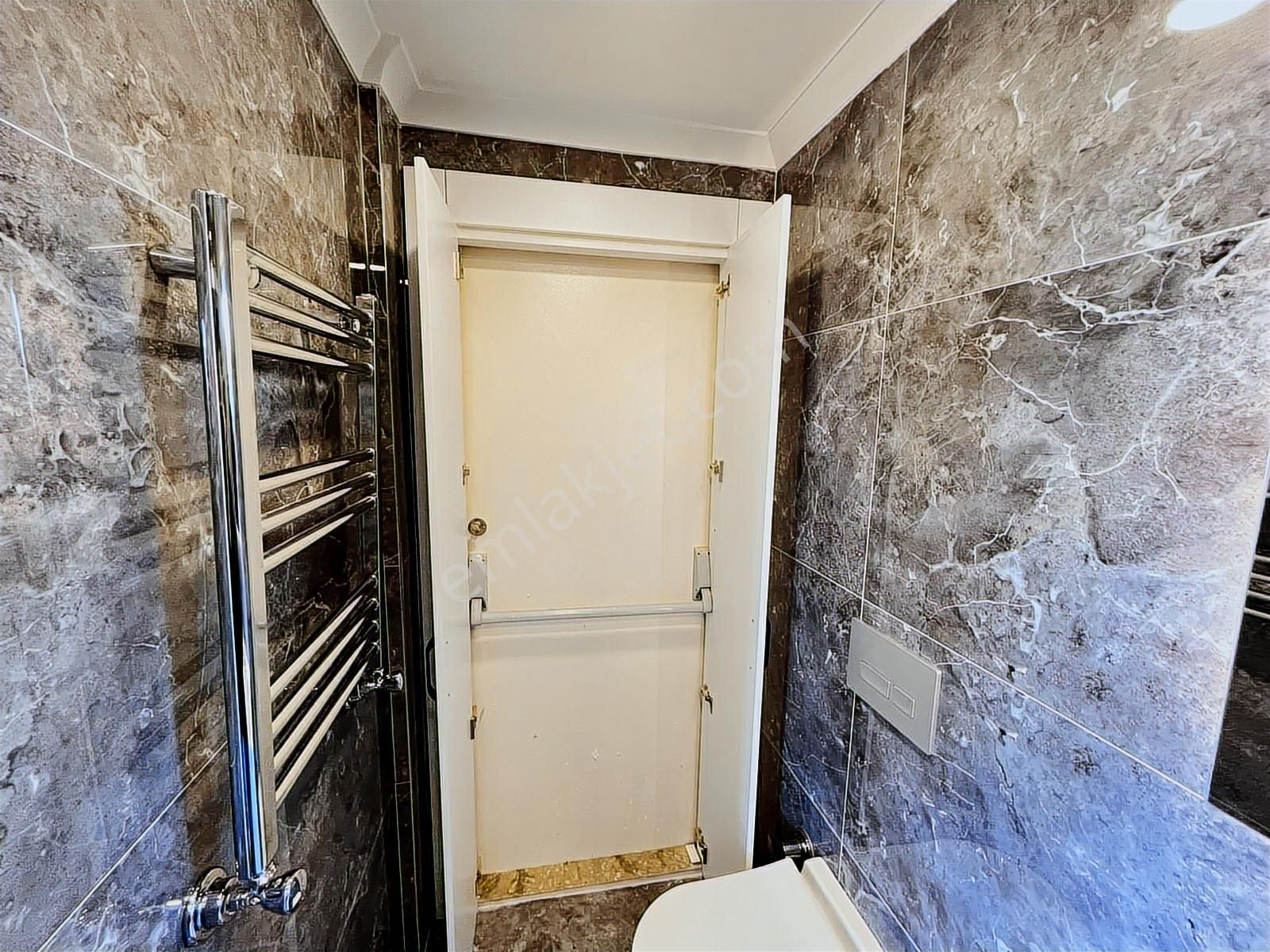 Utkudan Bostancı Merkezde Balkonlu Kombili Satılık 3+1 Daire - Görsel 3