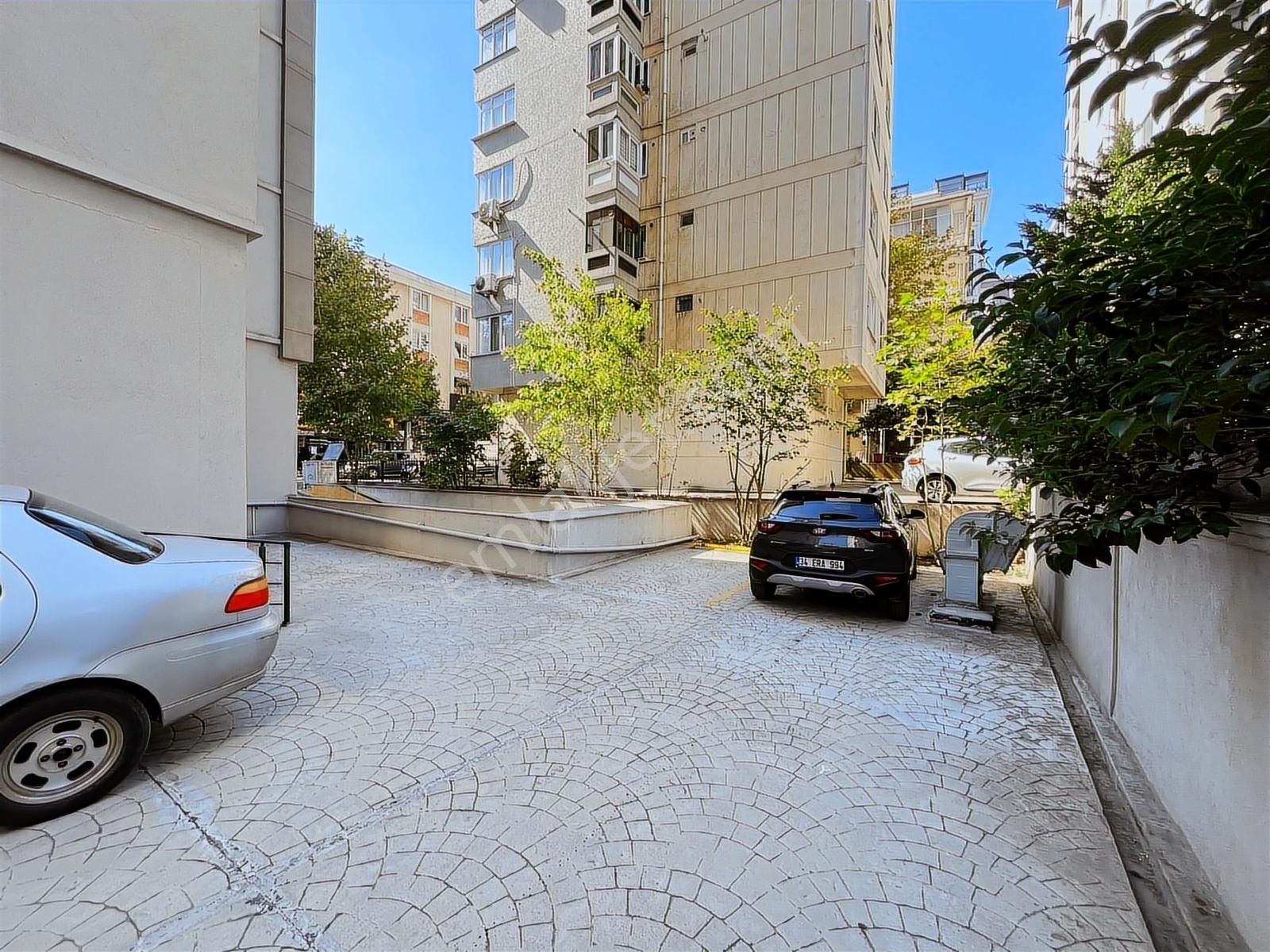 Utkudan Bostancı Merkezde Balkonlu Kombili Satılık 3+1 Daire - Görsel 25