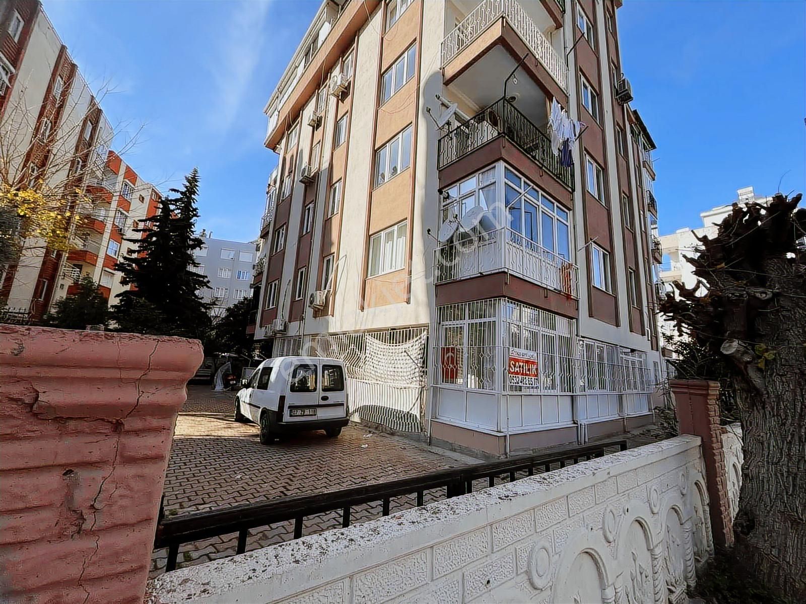 Kızılarık Mah Tramvaya 300 M Cadde Dibi Ters Dublex