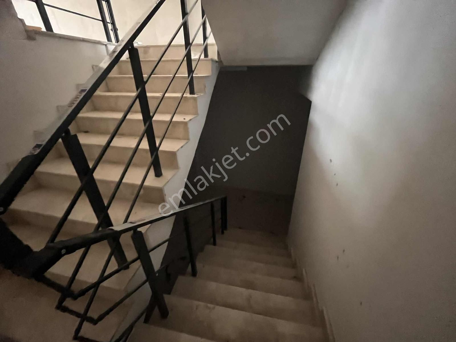 Karşıyaka Mah 3 Katlı Fırın Ruhsatlı Asansörlü Kiralık Dükkan - Görsel 2
