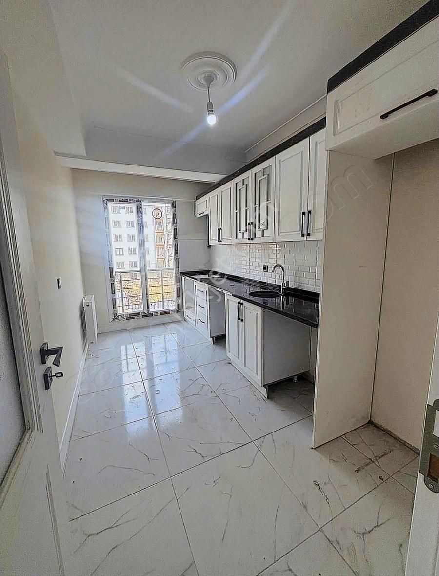 Çelik Yapıdan Satılık Süper Daire