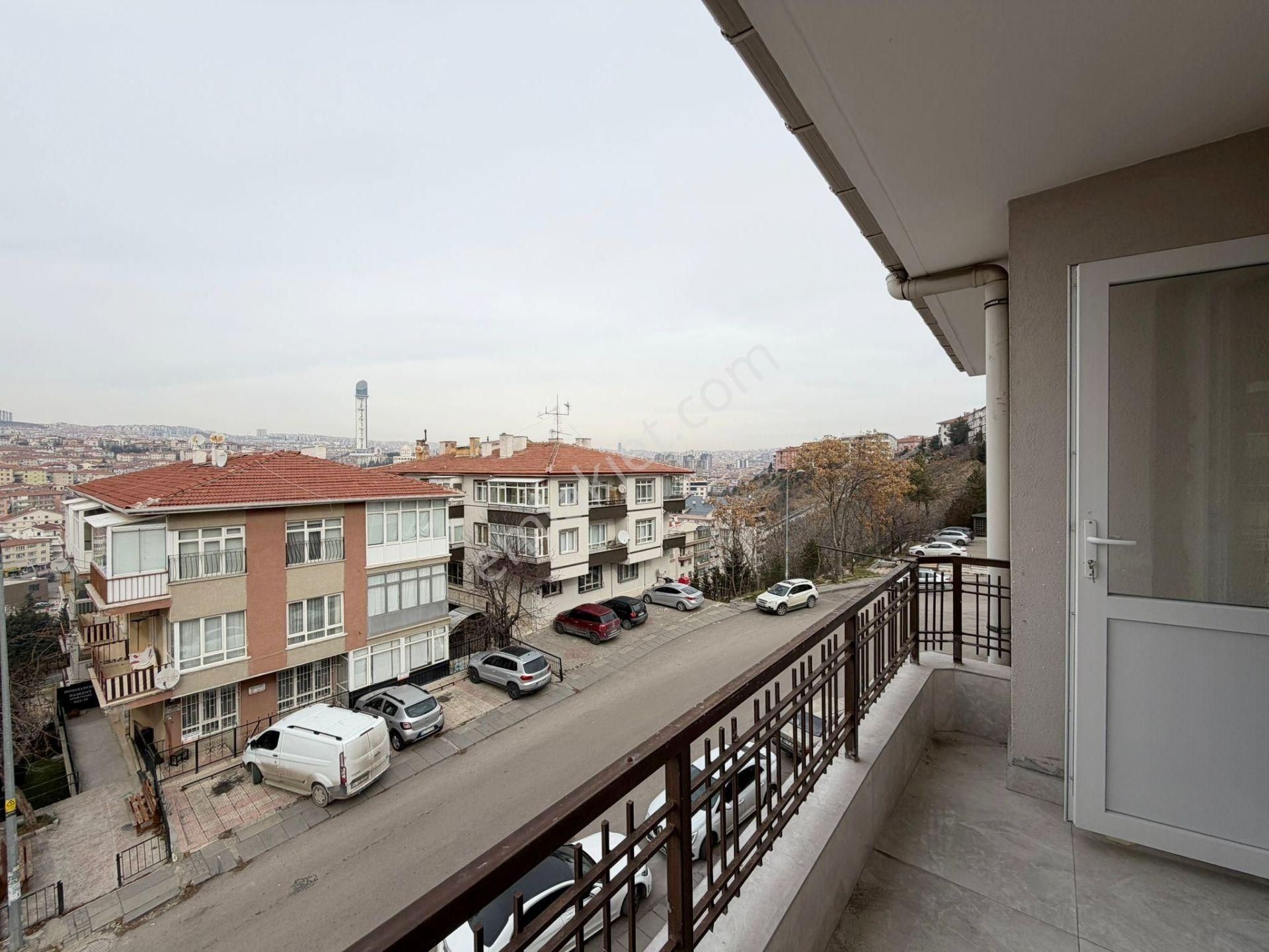 Öz'maşallah.dan Keçiörende Manzaralı Önü Açık Yapılı 3+1 - Görsel 6