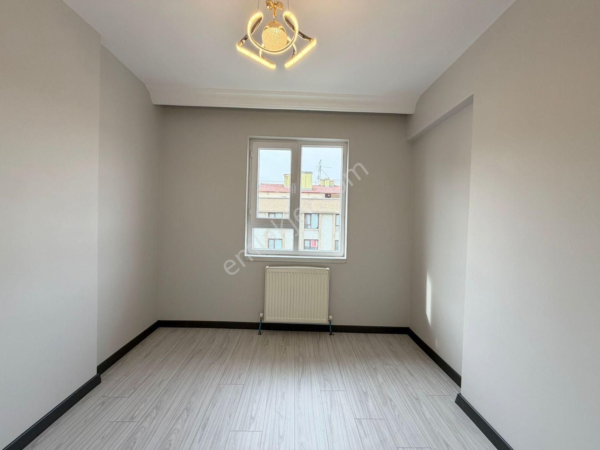 Öz'maşallah.dan Keçiörende Manzaralı Önü Açık Yapılı 3+1 - Görsel 23