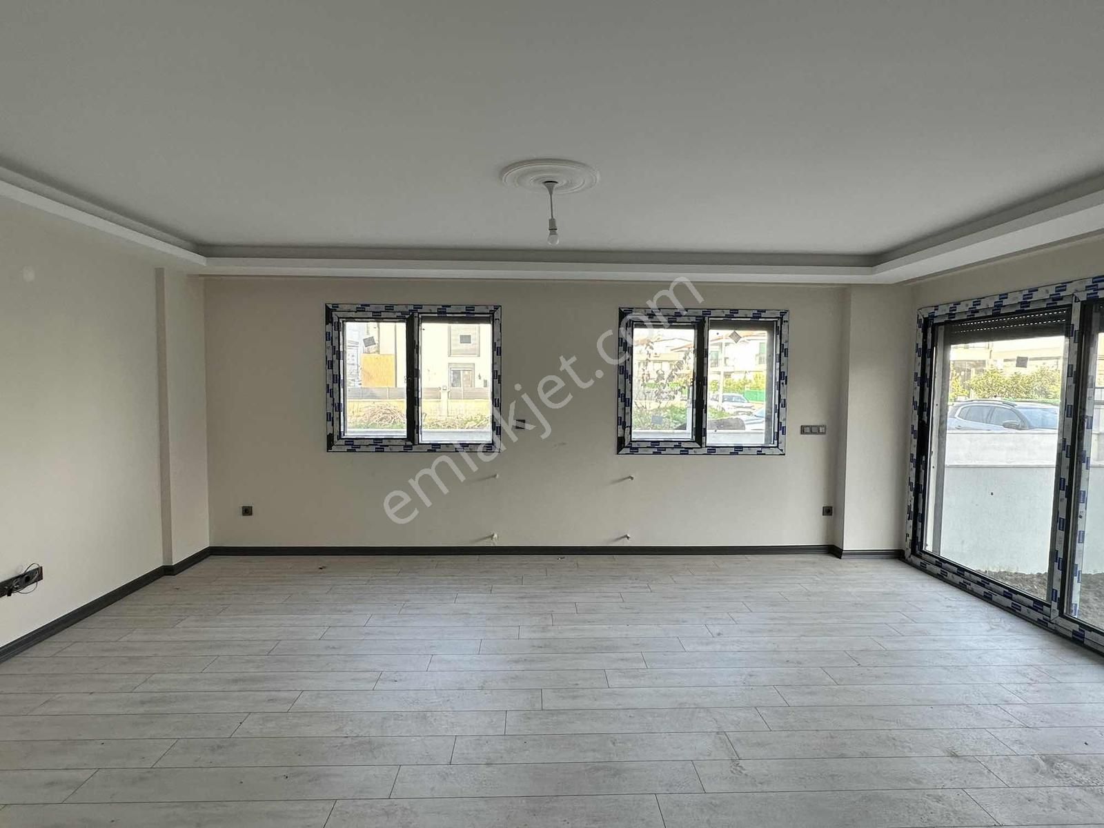 Seferihisar Çolakibrahim'de Sâkin Bölgede 3+1 Satılık Villa - Görsel 17