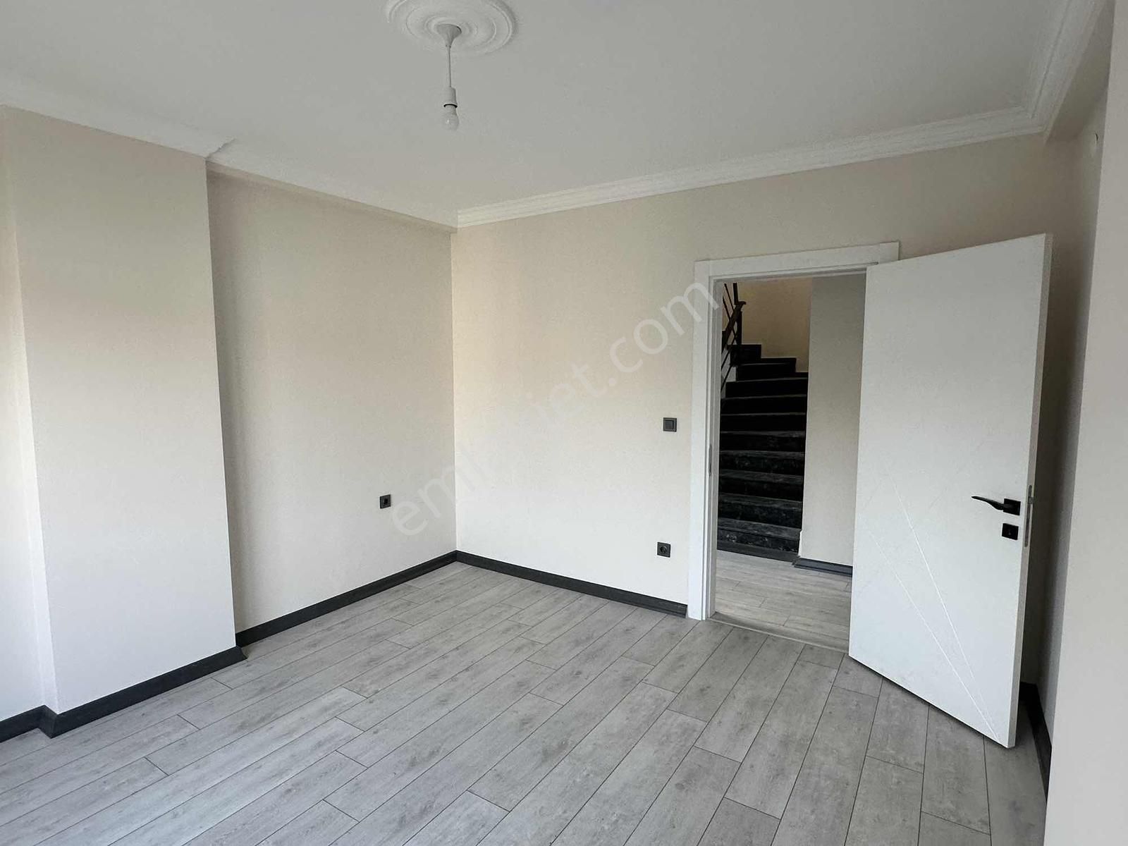 Seferihisar Çolakibrahim'de Sâkin Bölgede 3+1 Satılık Villa - Görsel 35