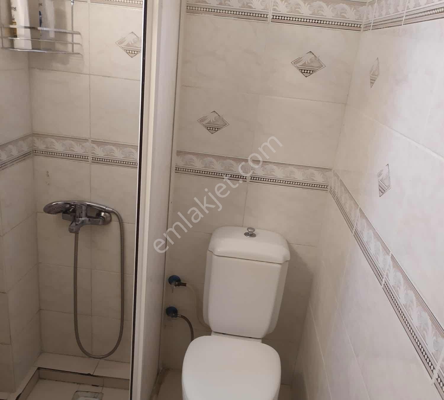 Akarcada Gözde Sitede Plaja 120 Metre Mesafede Satılık Yazlık - Görsel 2