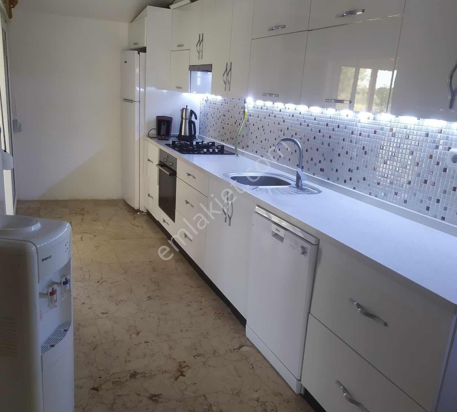 Akarcada Gözde Sitede Plaja 120 Metre Mesafede Satılık Yazlık - Görsel 6