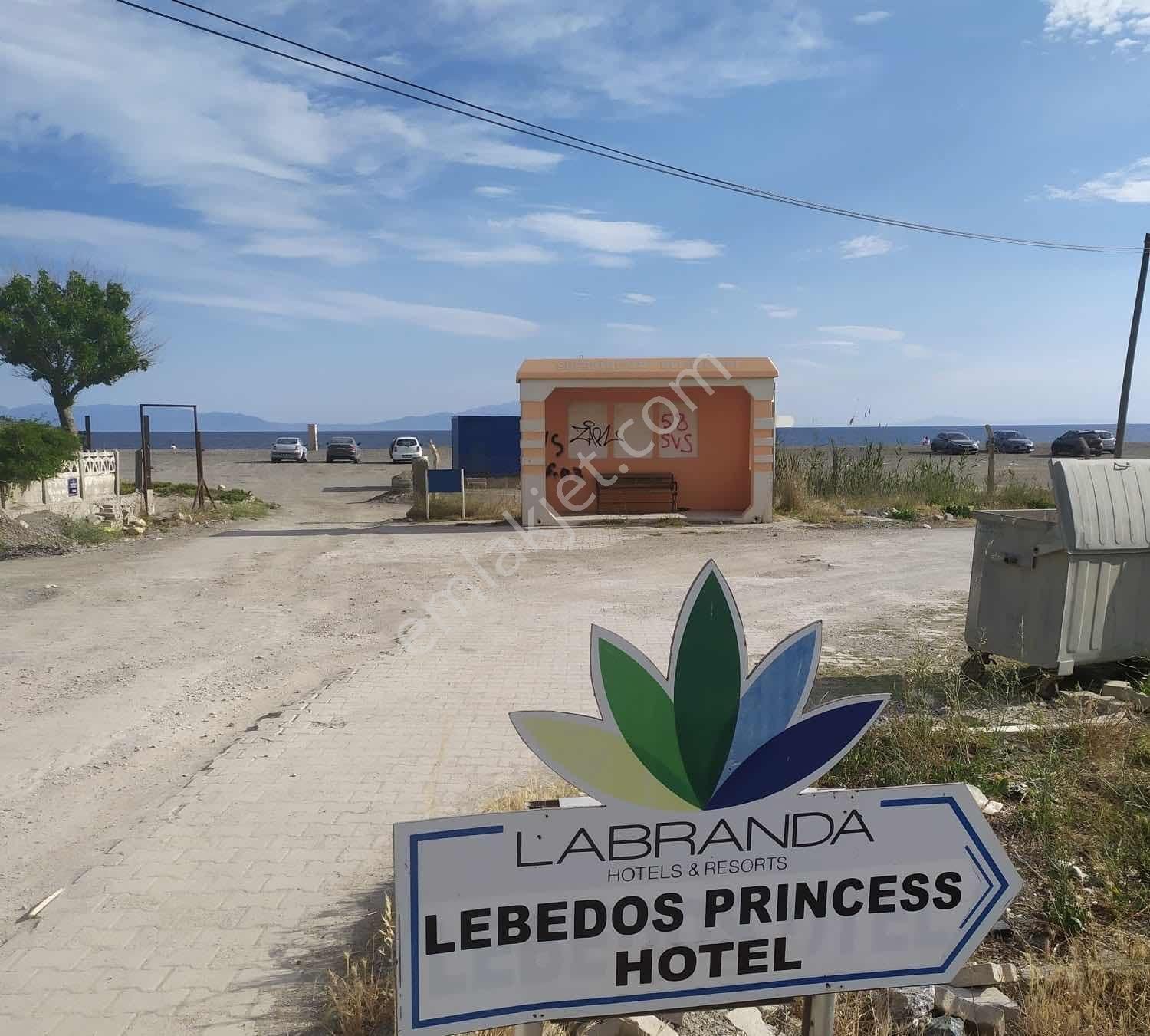 Akarcada Gözde Sitede Plaja 120 Metre Mesafede Satılık Yazlık - Görsel 18