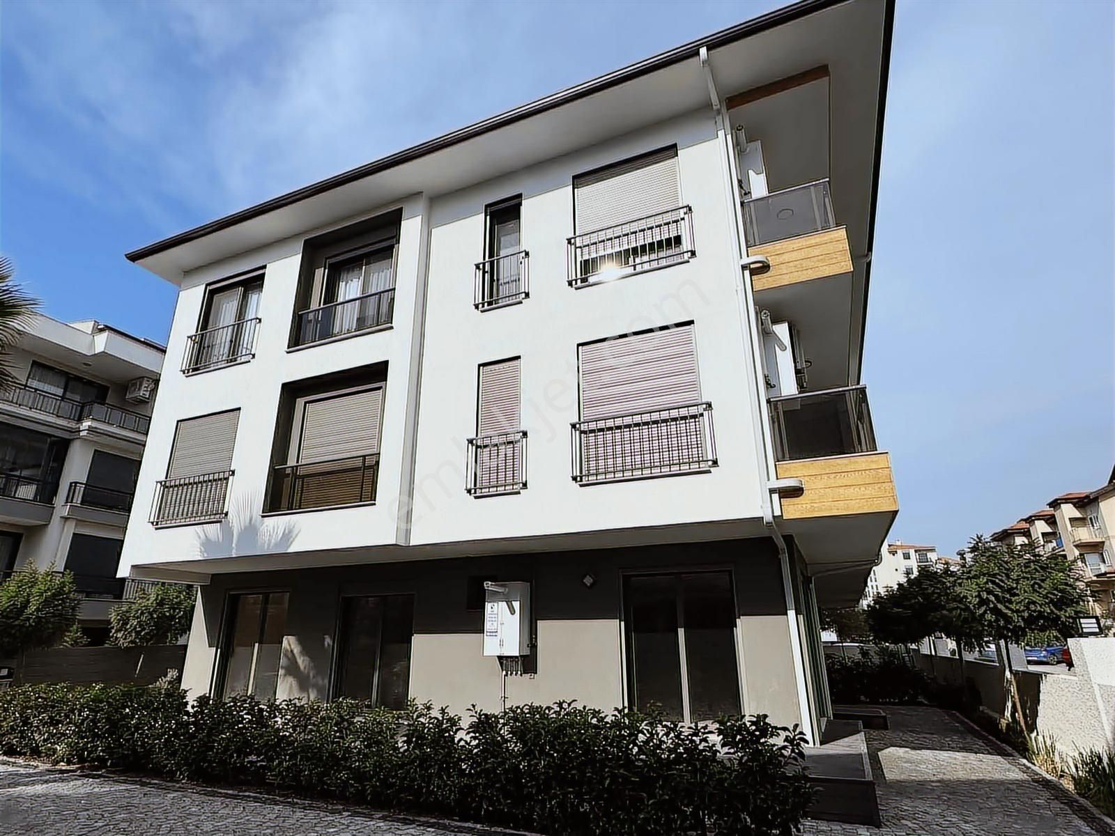 Seferihisar Camikebirde Site İçi Ebeveyn Banyolu Satılık Daire - Görsel 9